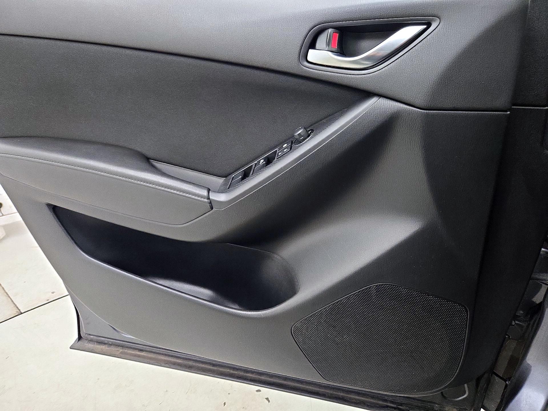 Thumbnail: 2016 Mazda CX-5 - 12