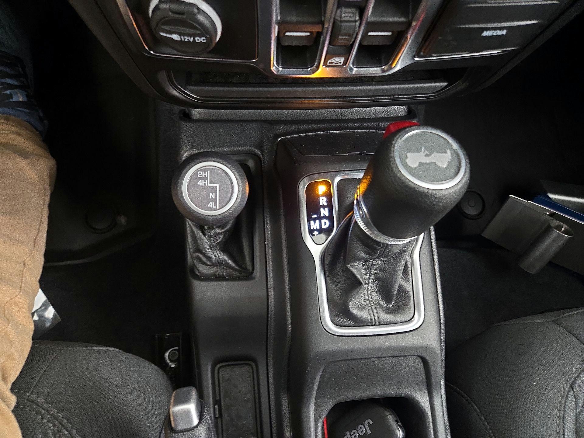 Thumbnail: 2023 Jeep Wrangler - 17