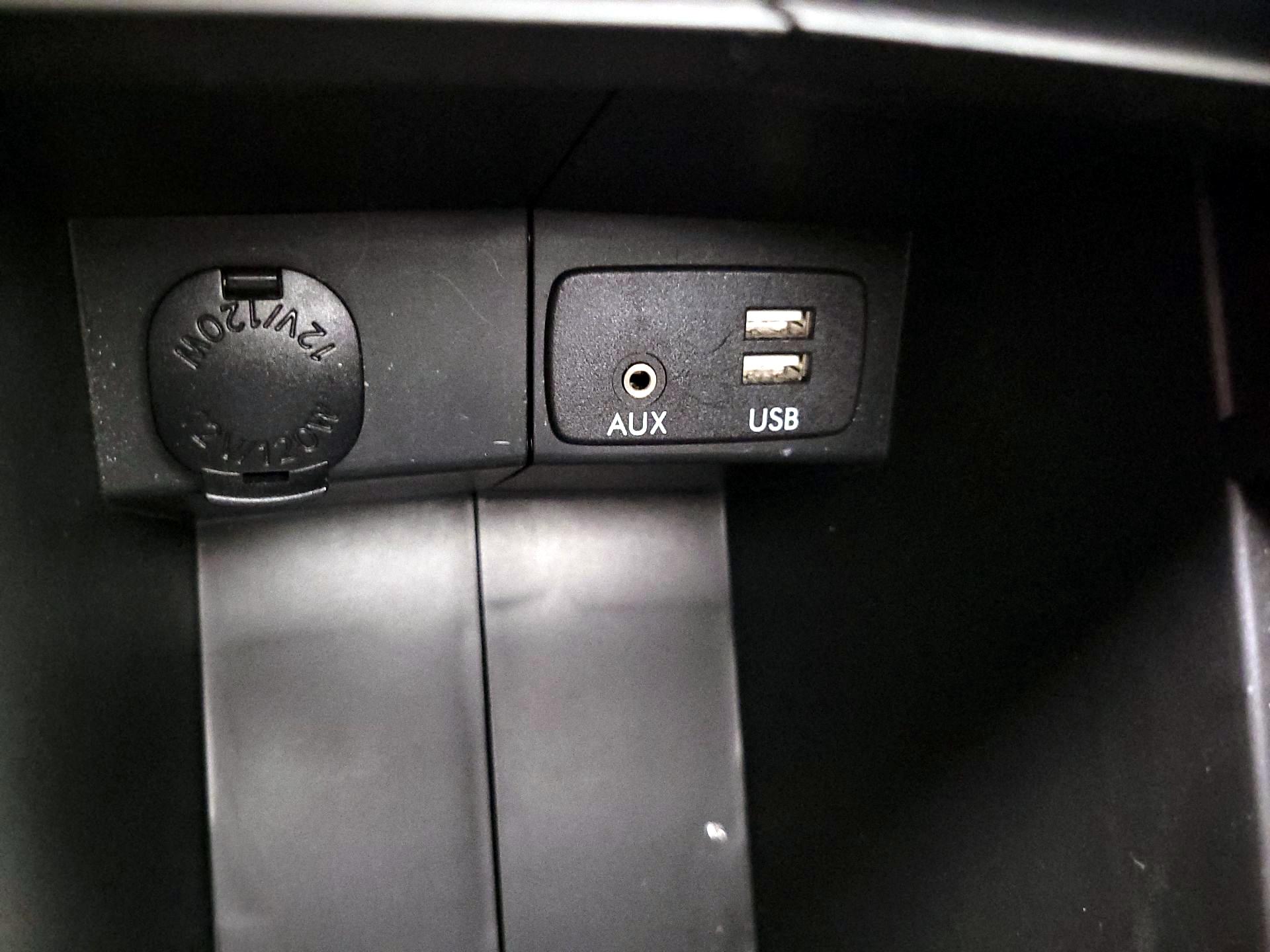 Thumbnail: 2018 Subaru Forester - 18