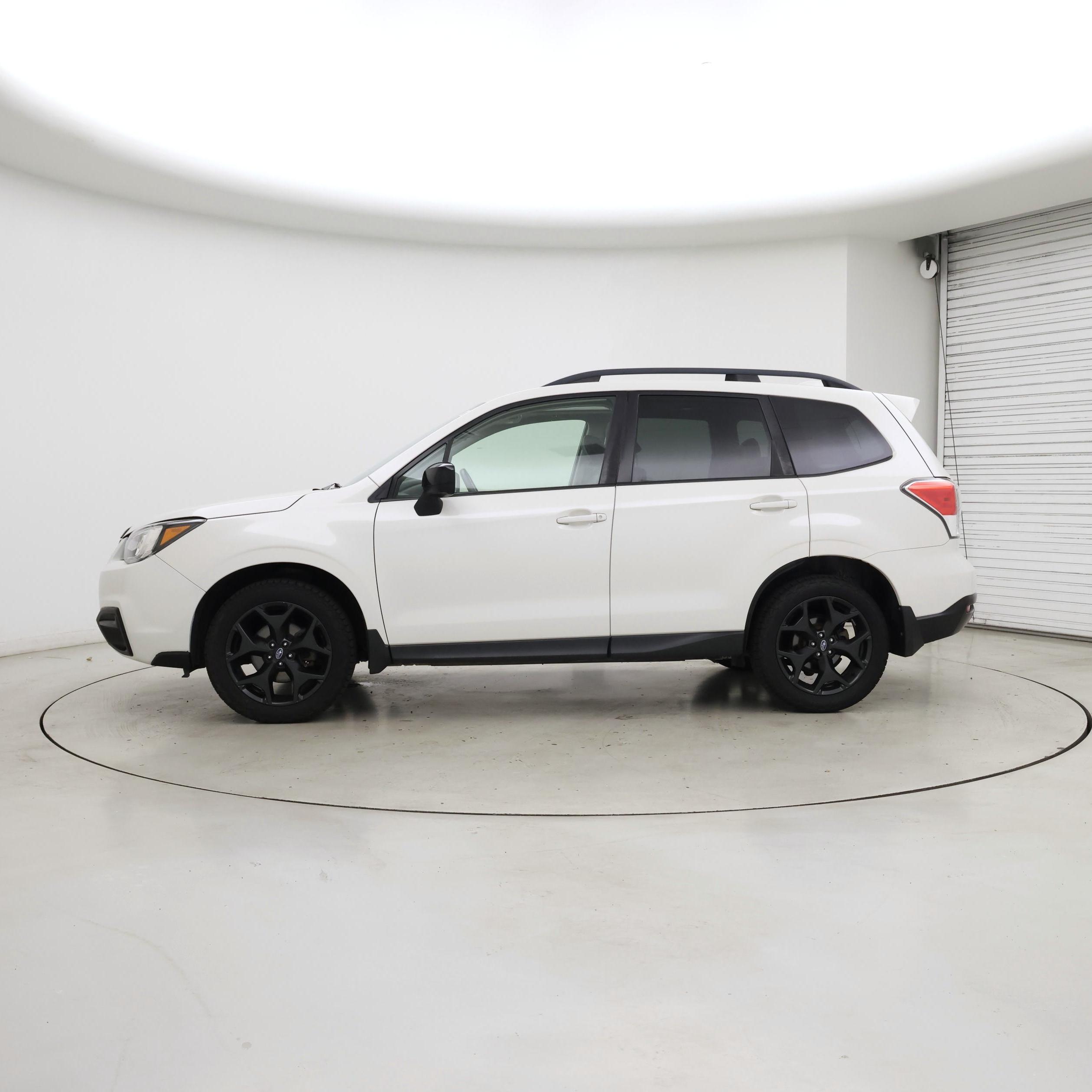 Thumbnail: 2018 Subaru Forester - 3