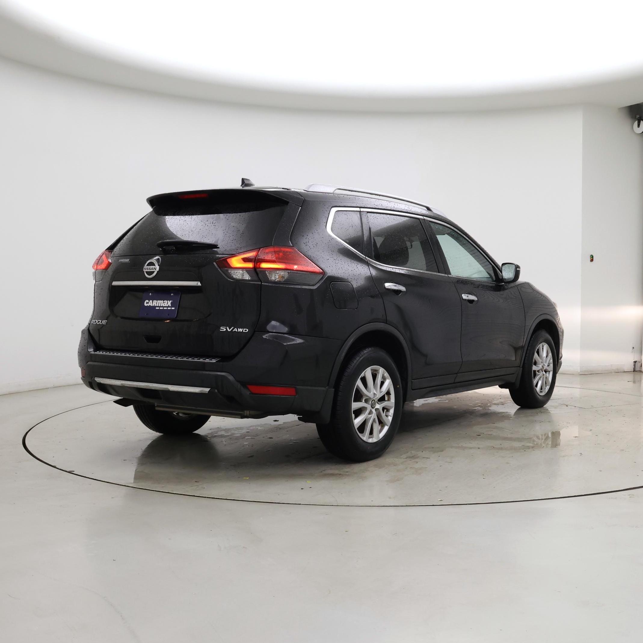 Thumbnail: 2017 Nissan Rogue - 8