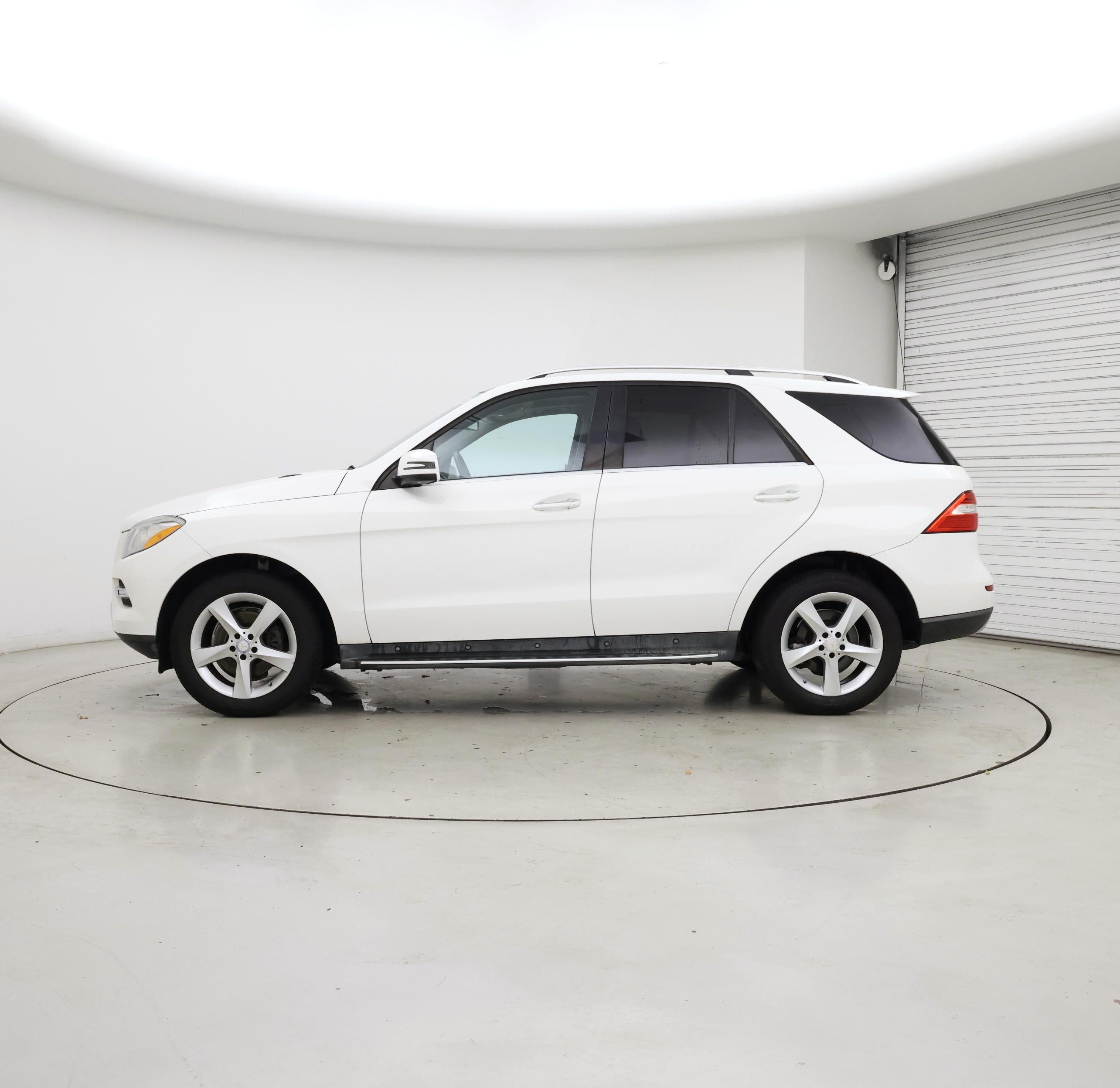 Thumbnail: 2015 Mercedes-Benz M-Class - 3