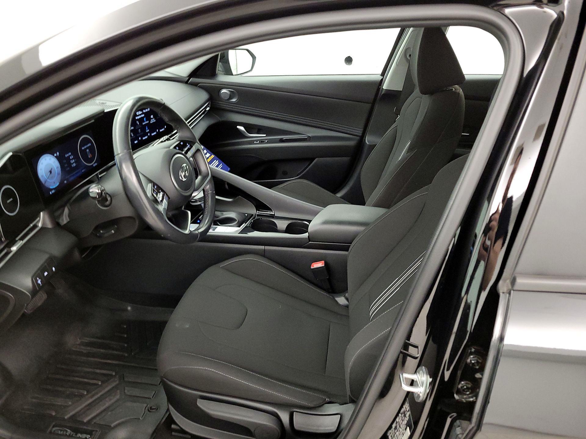 Thumbnail: 2023 Hyundai Elantra - 11