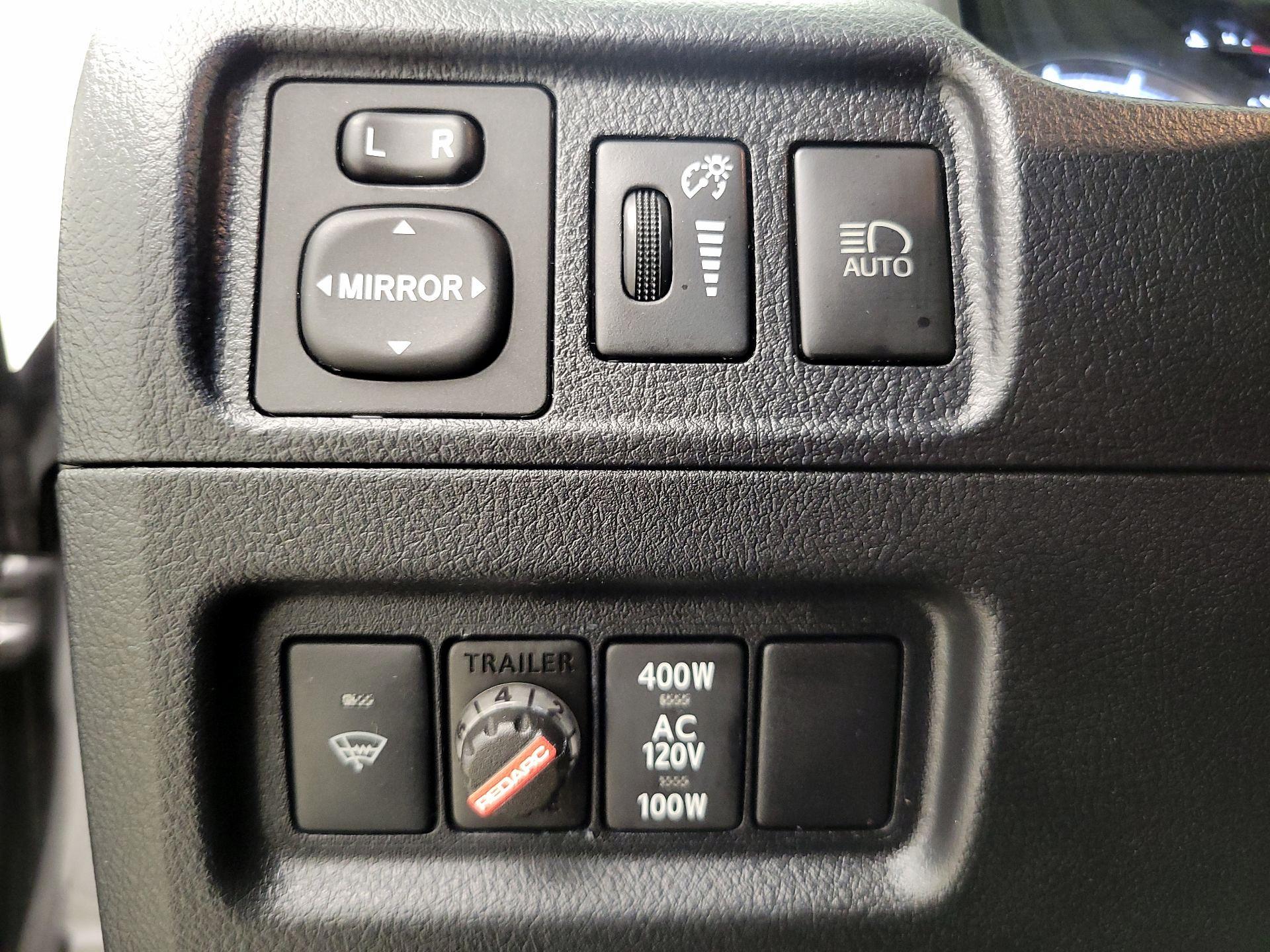 Thumbnail: 2020 Toyota 4Runner - 13