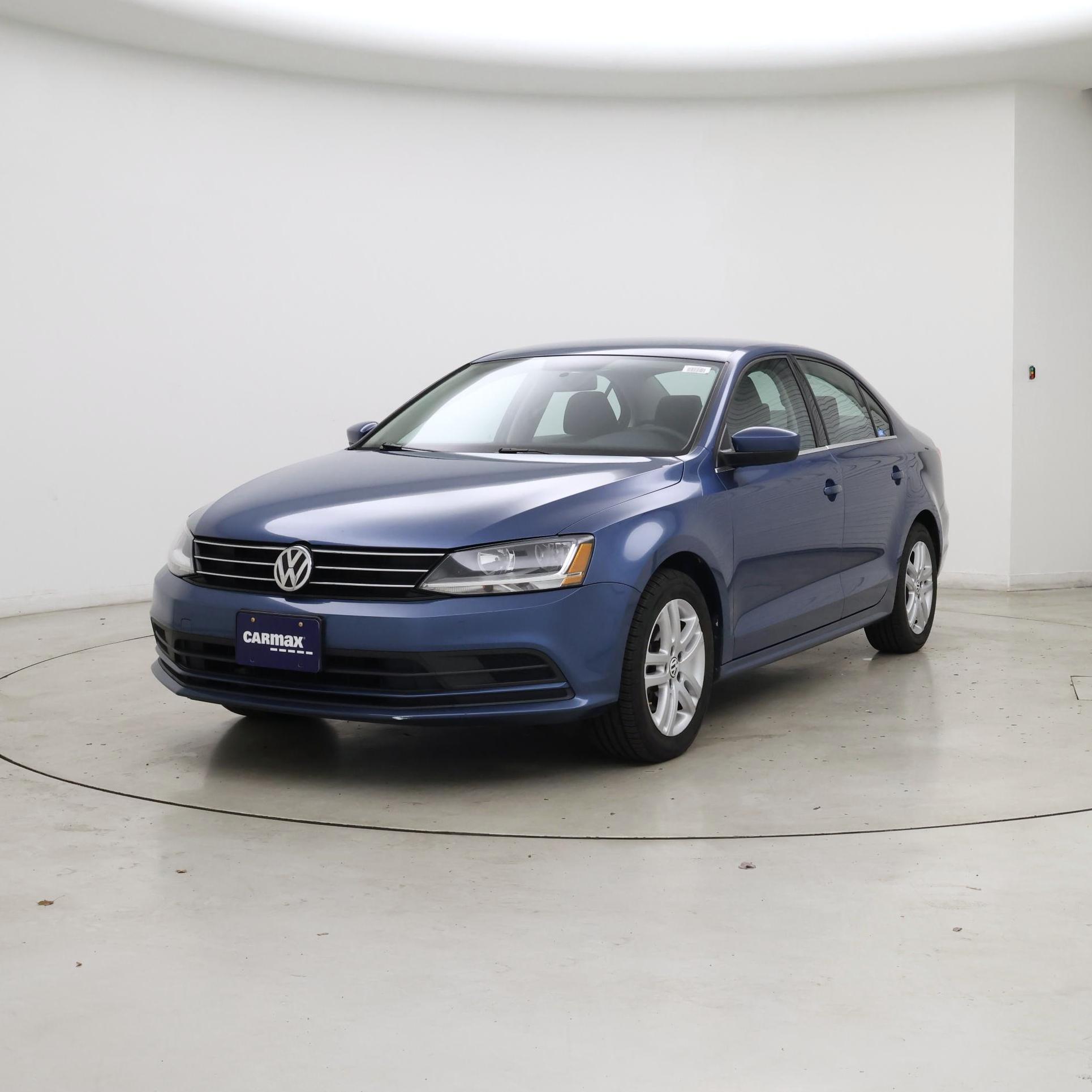 Thumbnail: 2017 Volkswagen Jetta - 4