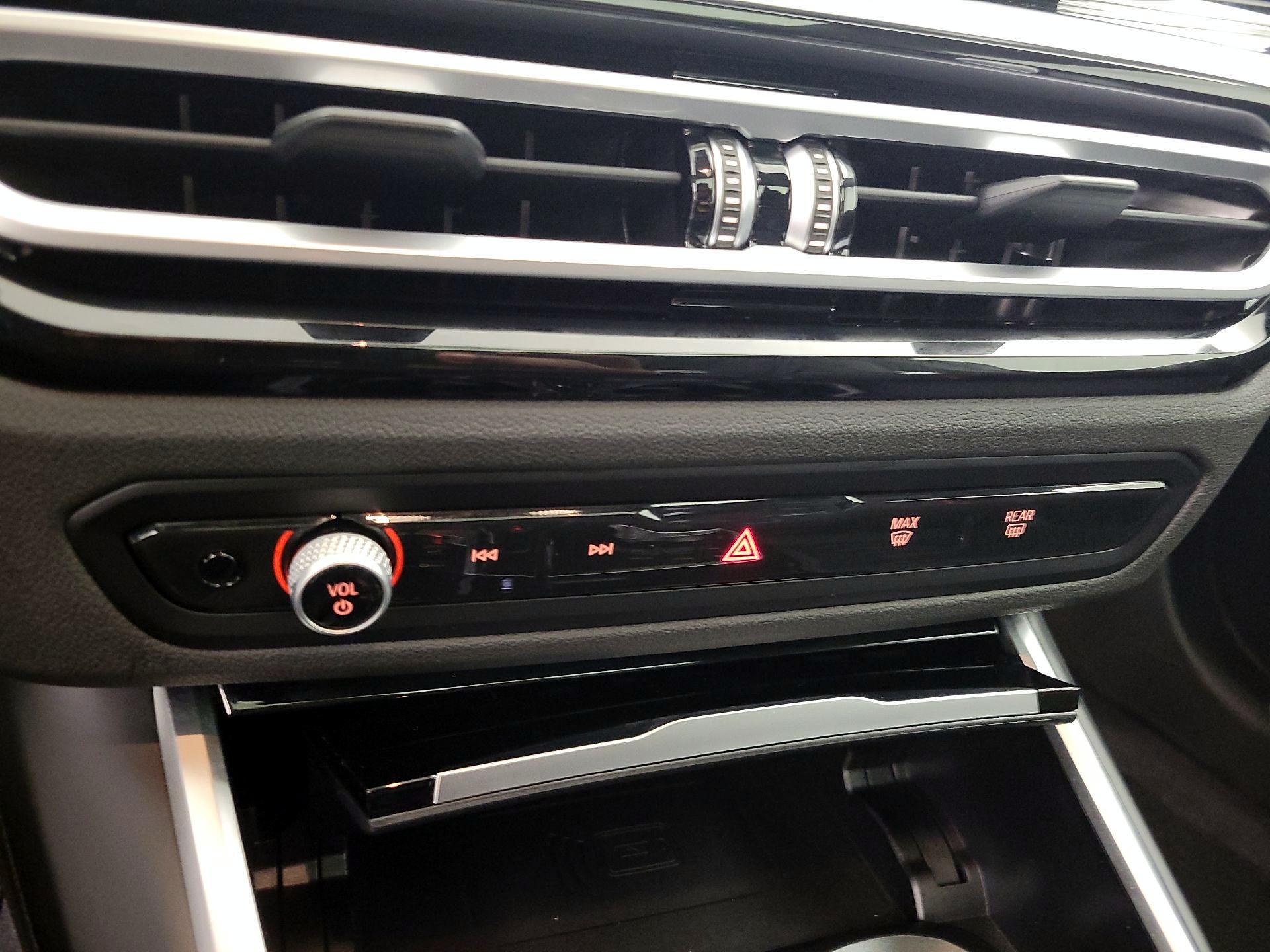 Thumbnail: 2024 BMW M2 - 17