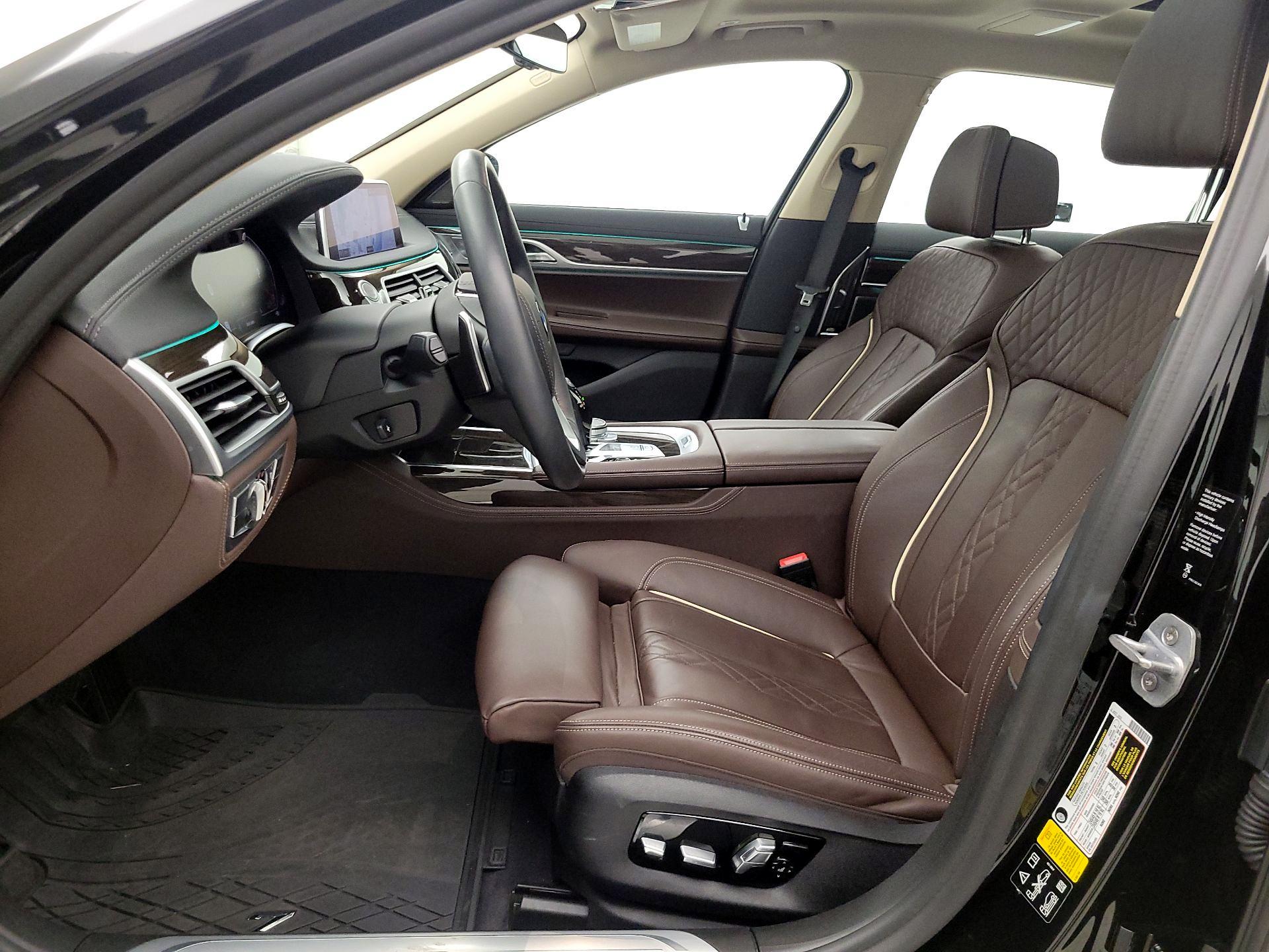 Thumbnail: 2020 BMW 7 Series - 11