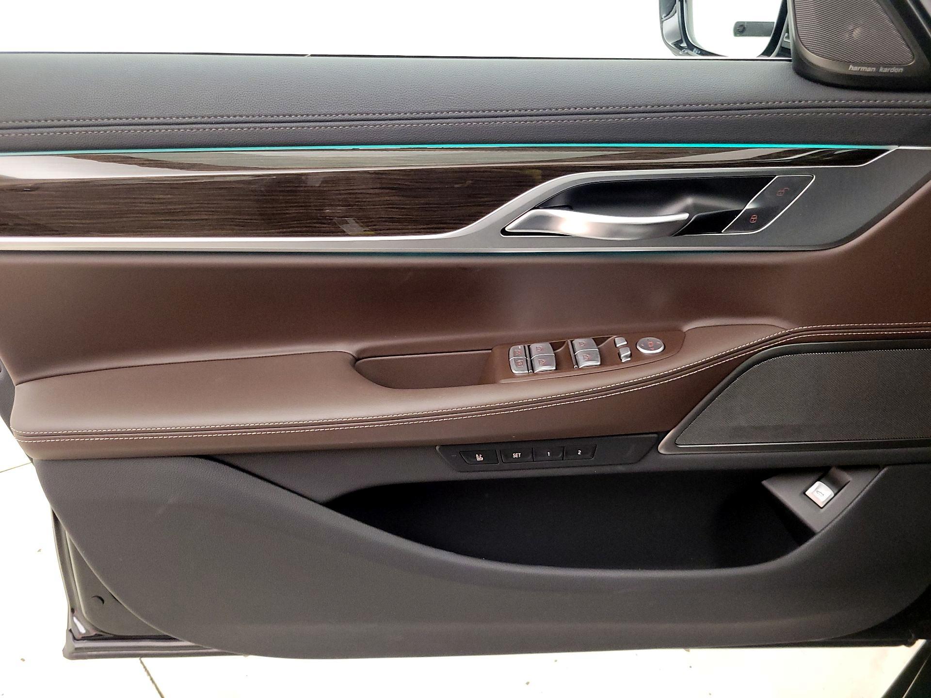 Thumbnail: 2020 BMW 7 Series - 12