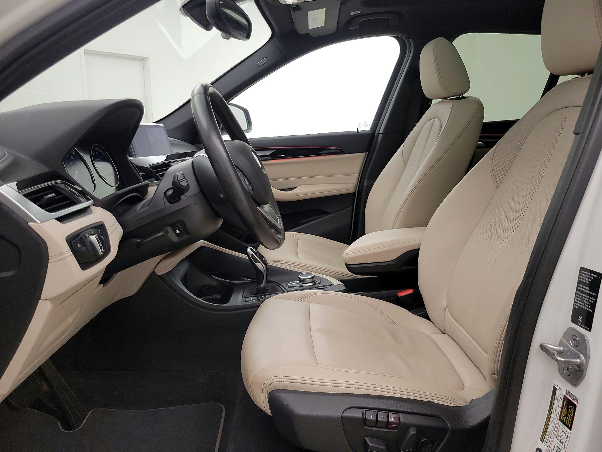 Thumbnail: 2020 BMW X1 - 11