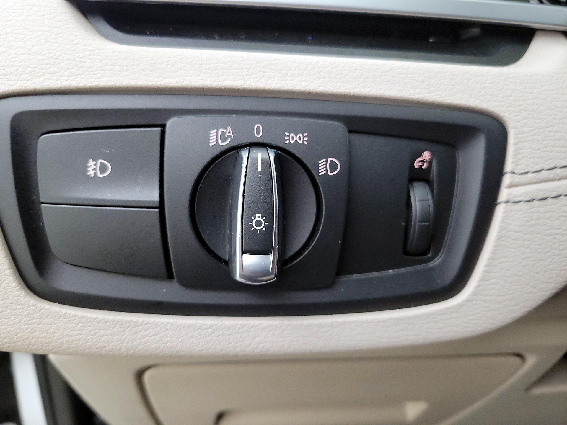 Thumbnail: 2020 BMW X1 - 13