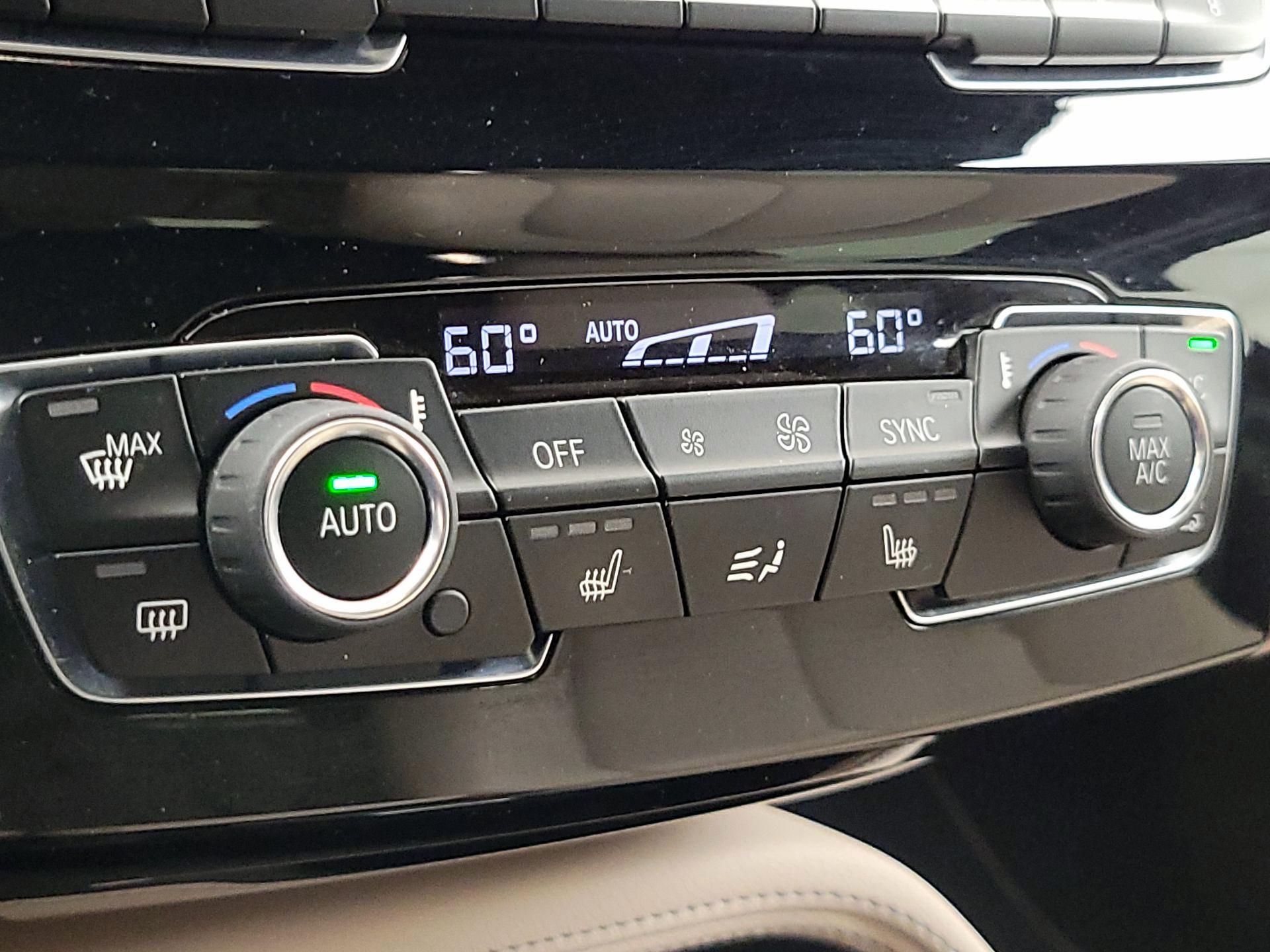 Thumbnail: 2020 BMW X1 - 16