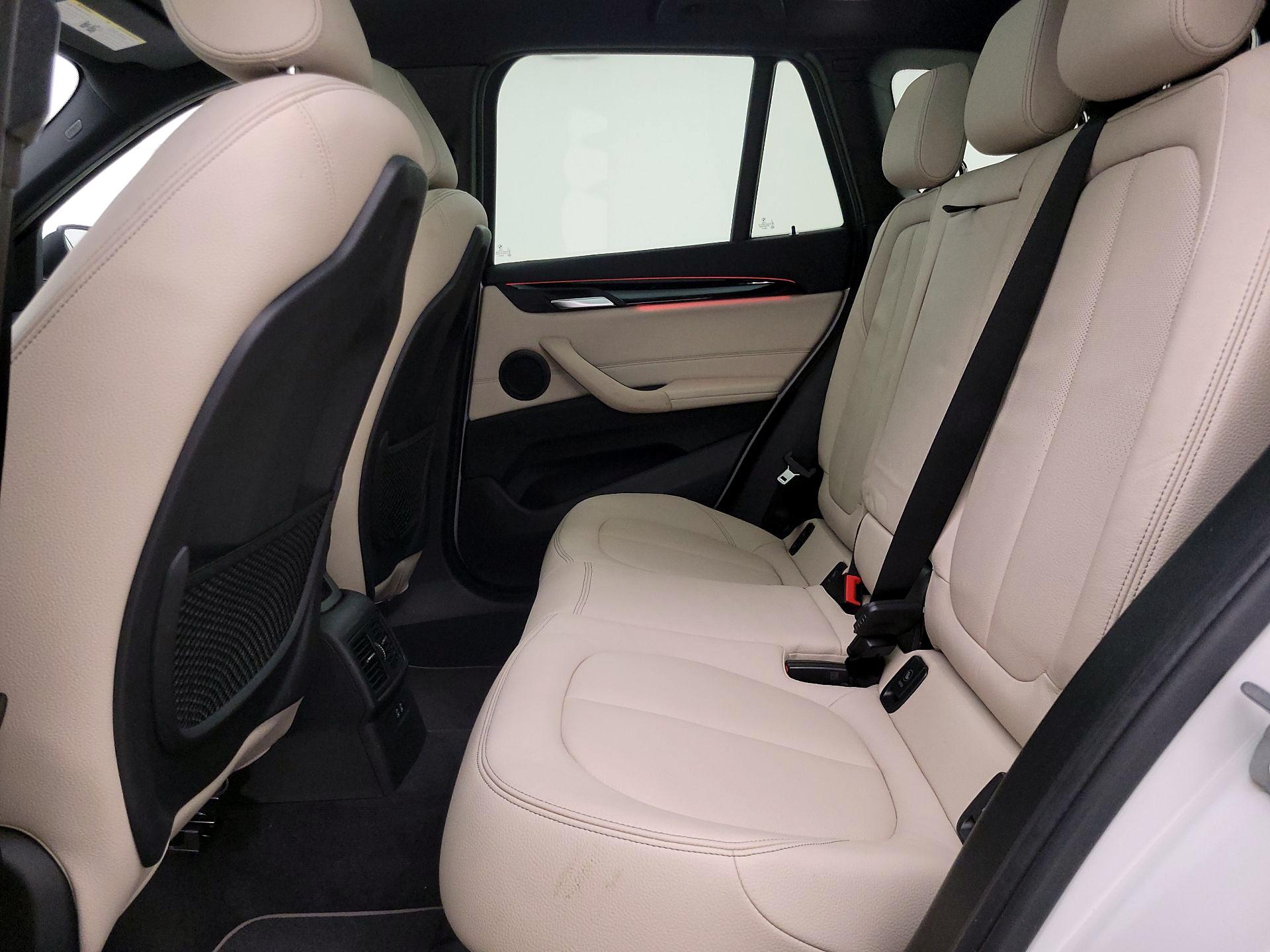 Thumbnail: 2020 BMW X1 - 20