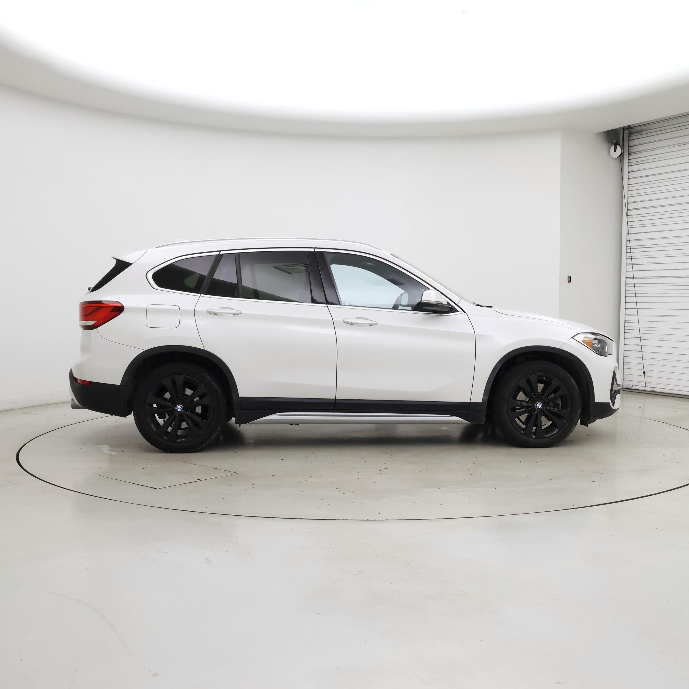 Thumbnail: 2020 BMW X1 - 7