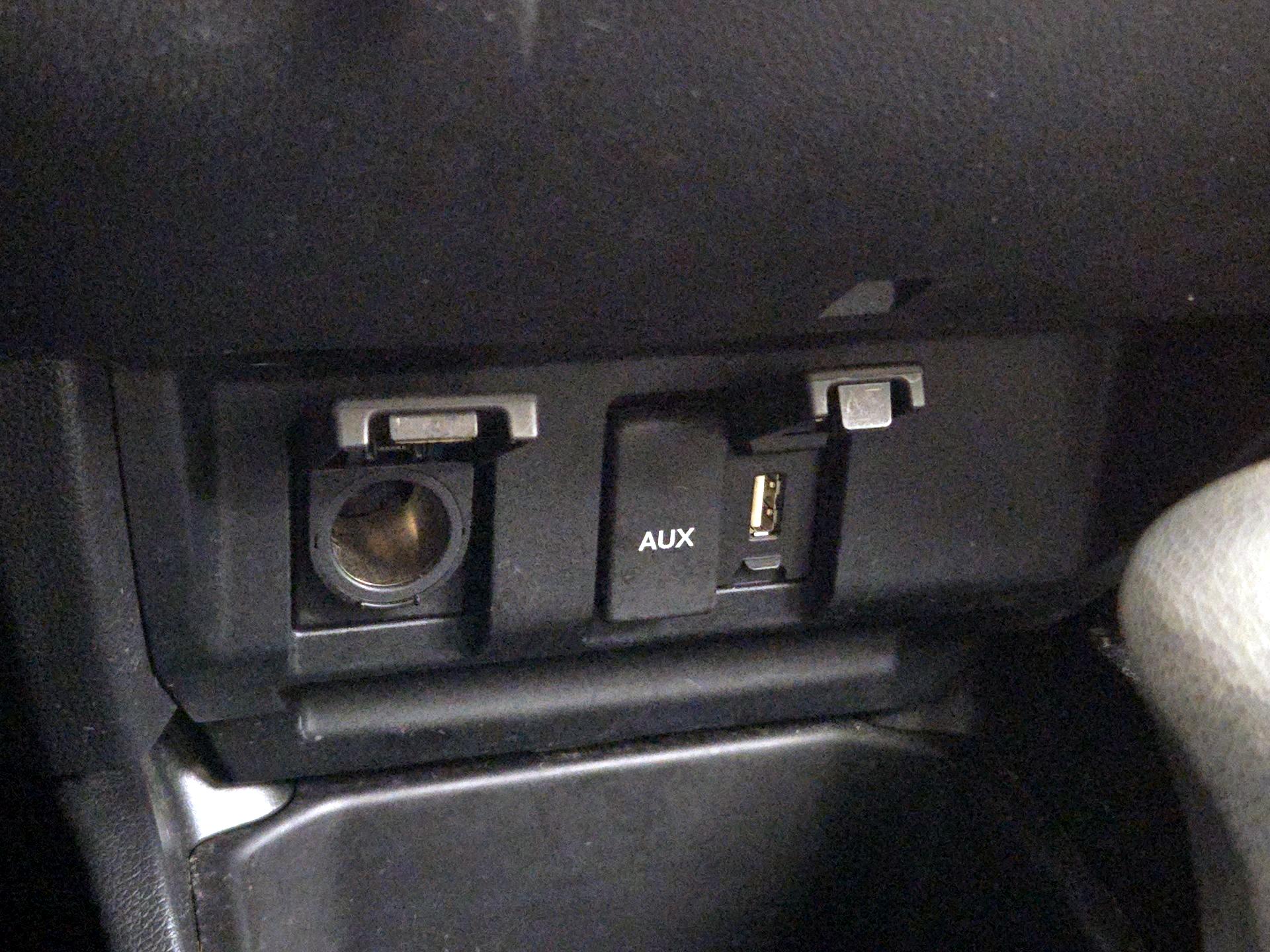 Thumbnail: 2016 Honda Fit - 18