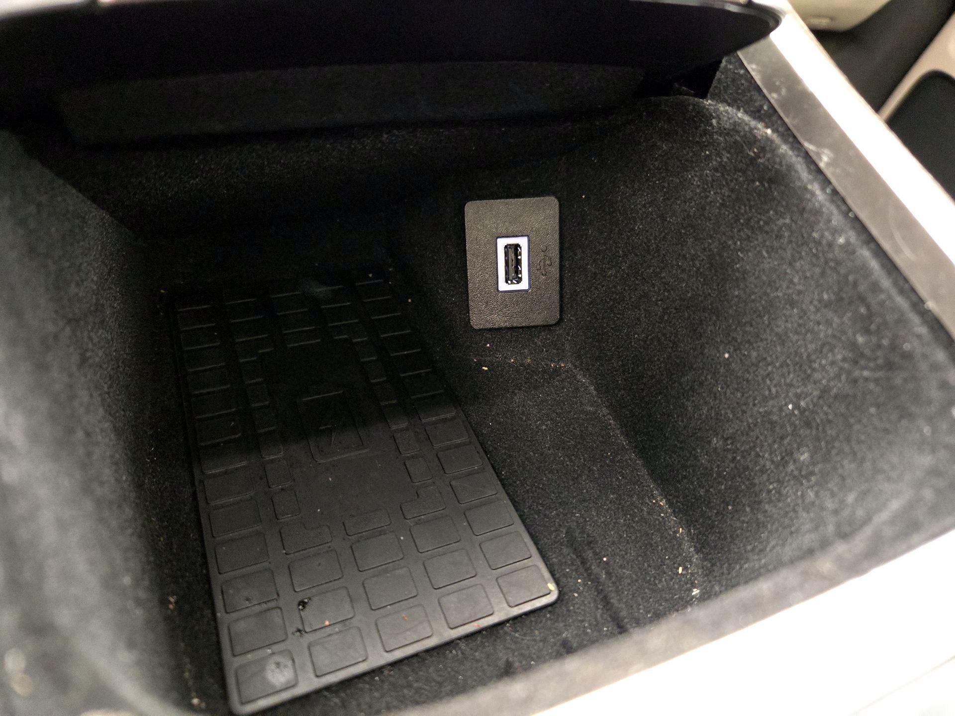 Thumbnail: 2019 Lincoln Nautilus - 19