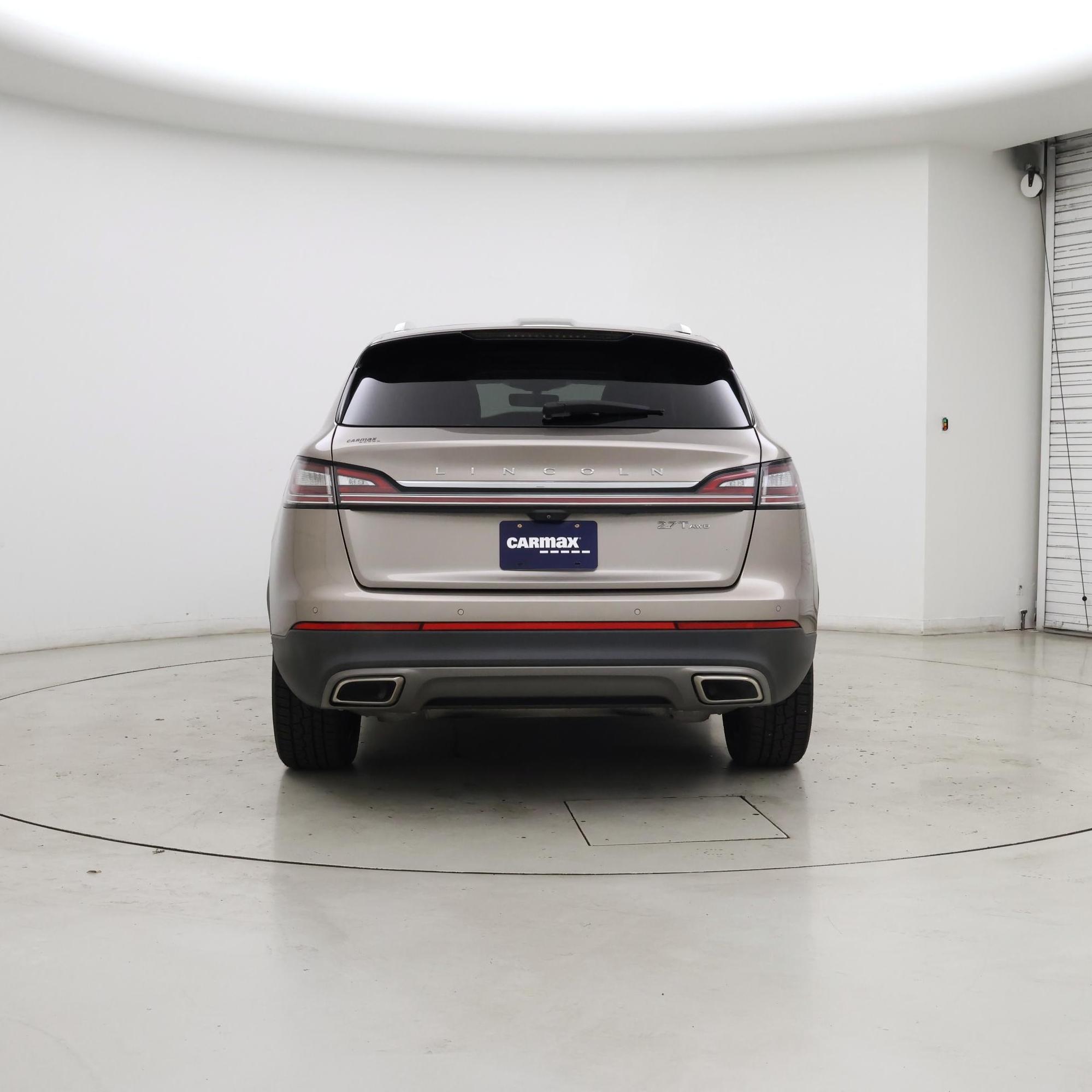 Thumbnail: 2019 Lincoln Nautilus - 6