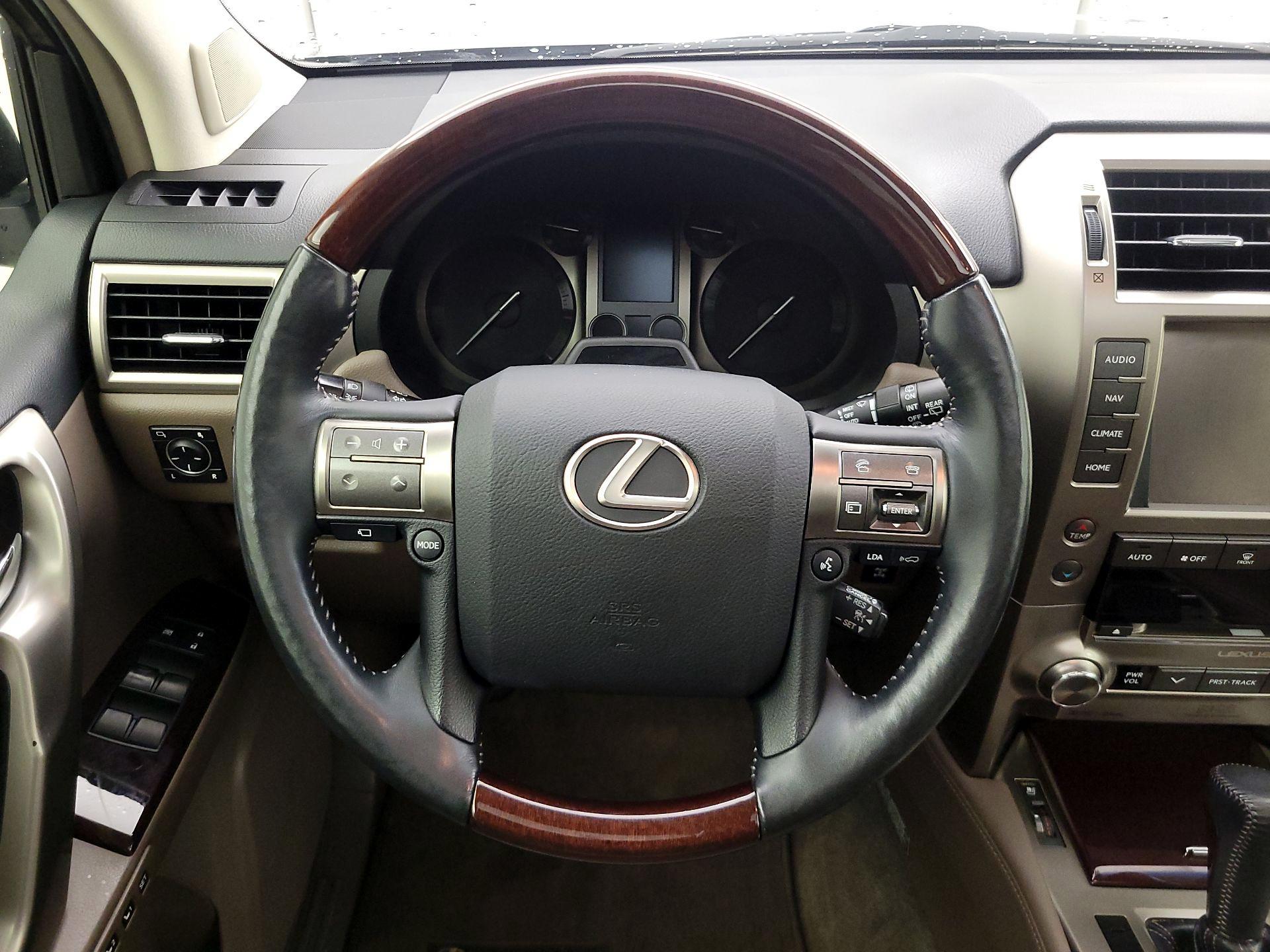 Thumbnail: 2014 Lexus GX - 10