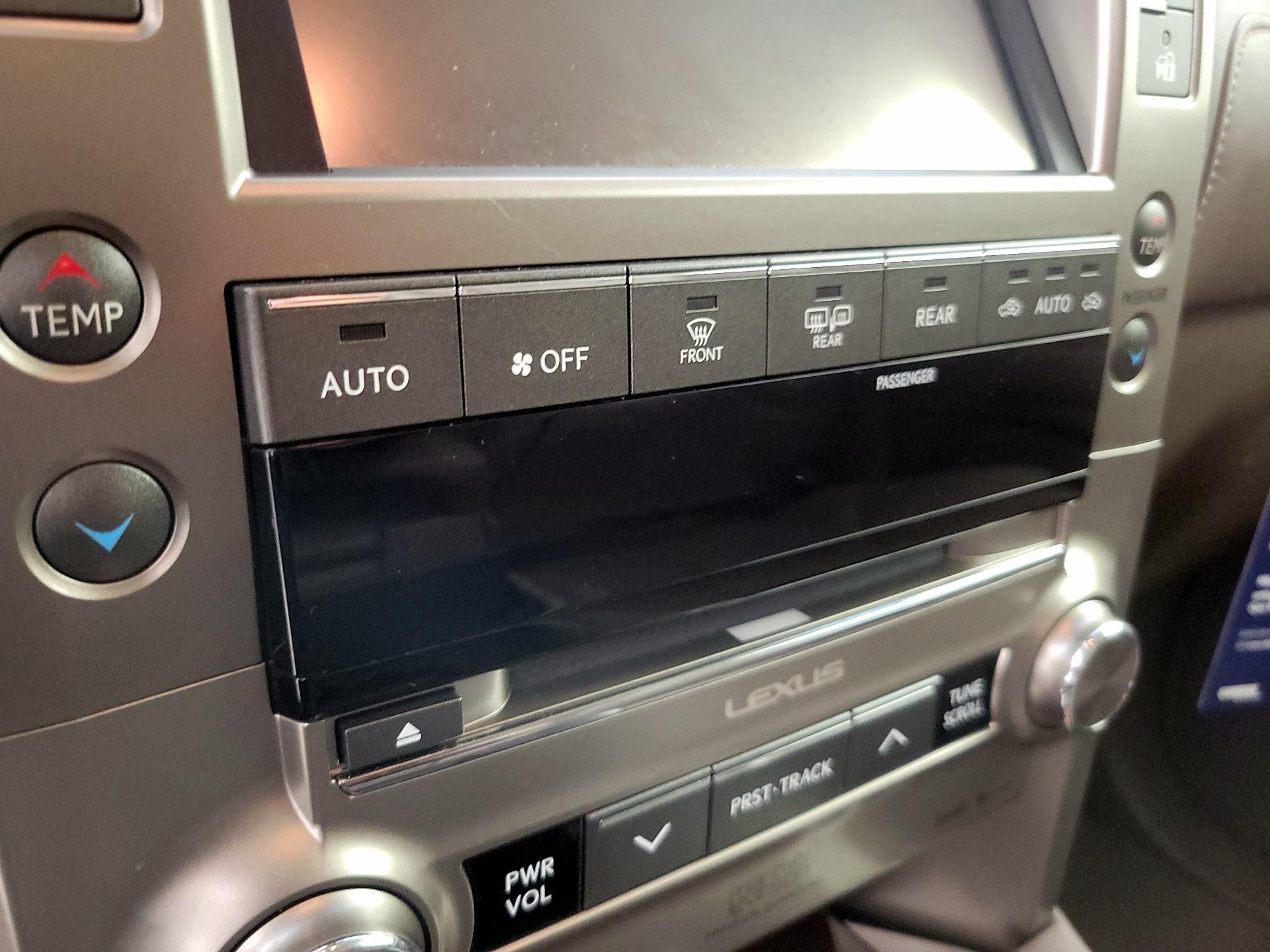 Thumbnail: 2014 Lexus GX - 17