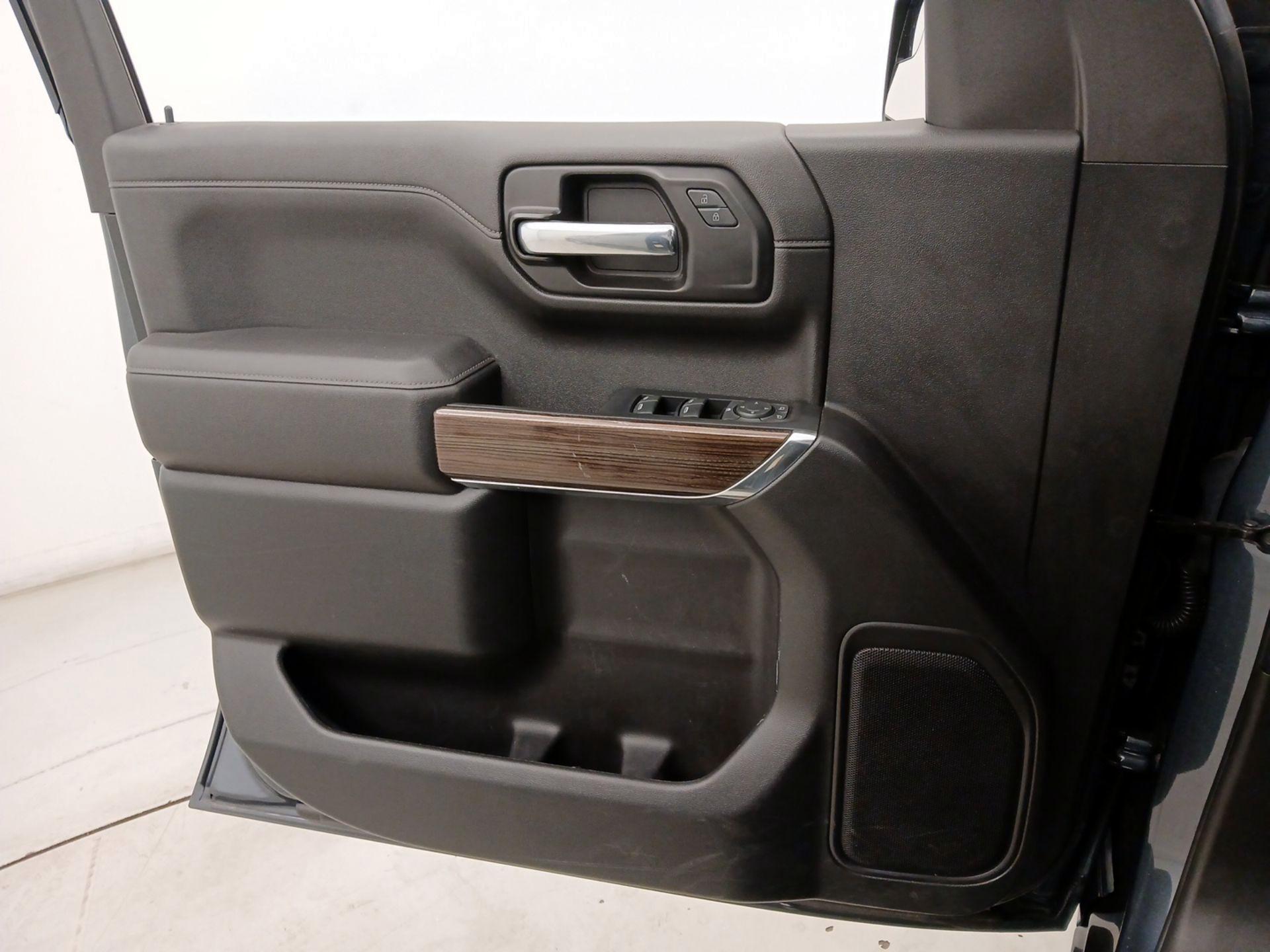 Thumbnail: 2022 Chevrolet Silverado 1500 - 12