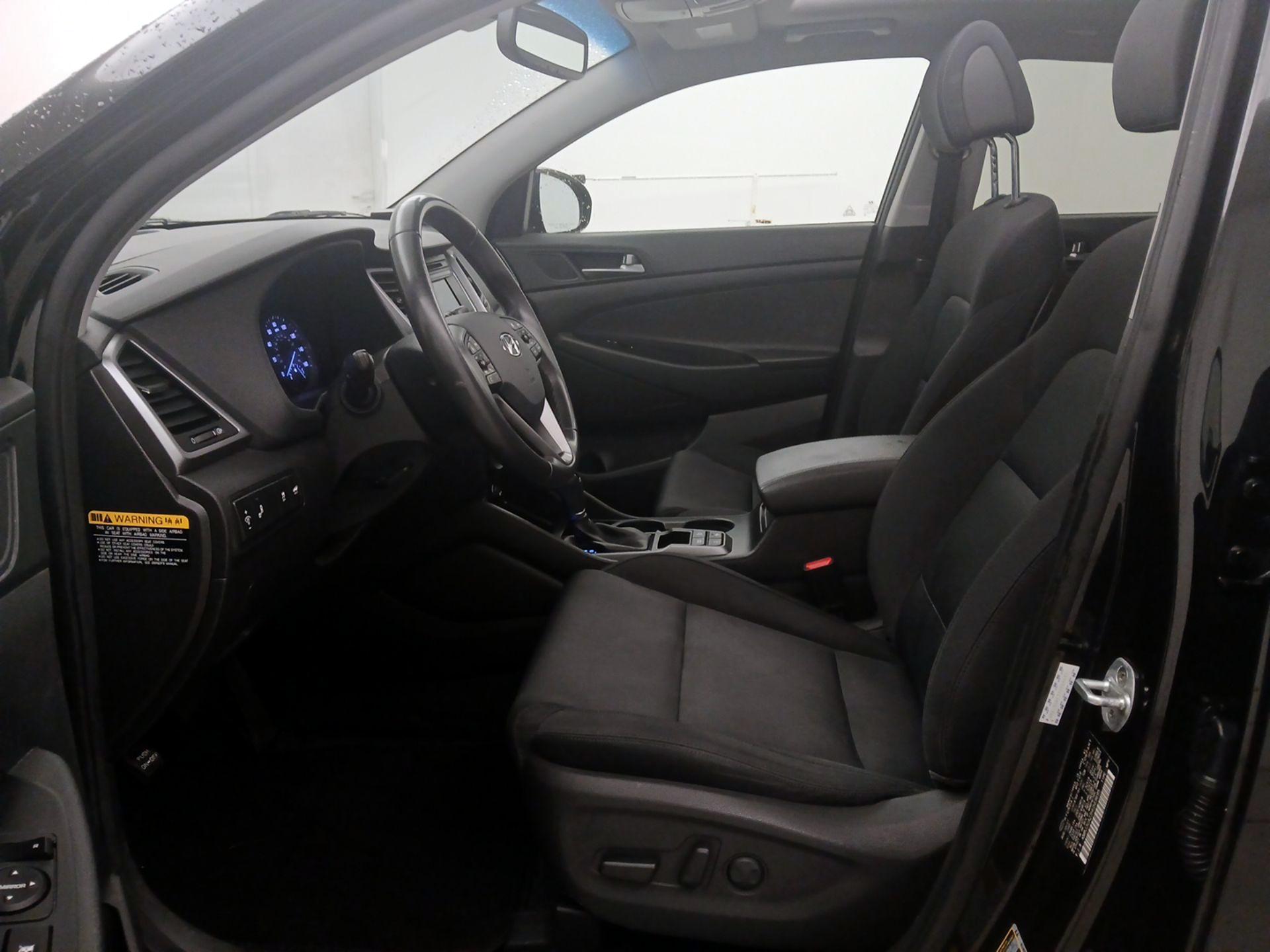 Thumbnail: 2017 Hyundai Tucson - 11