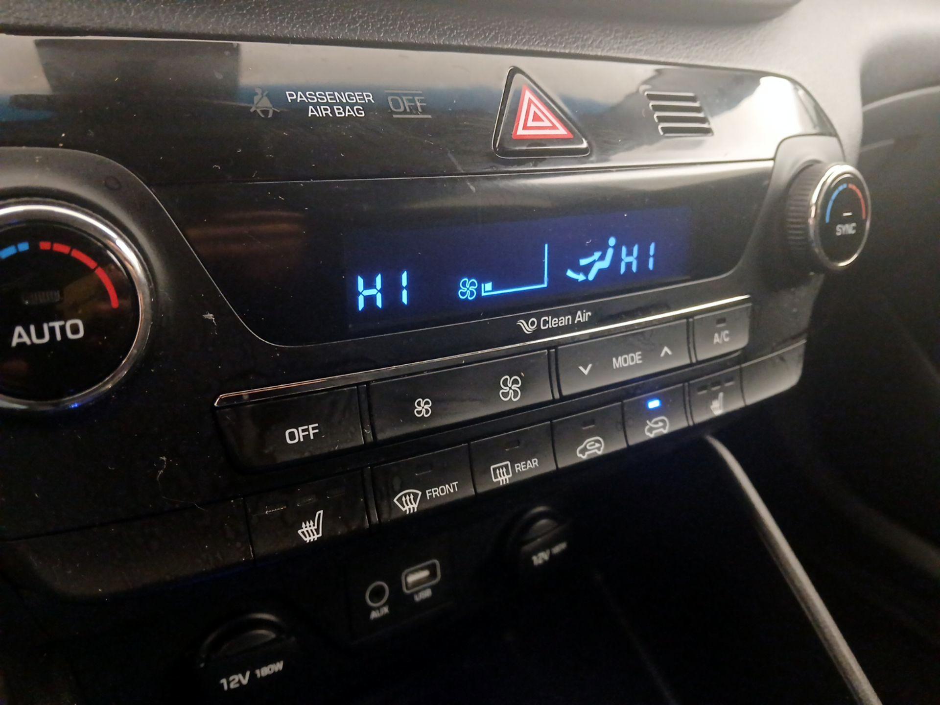 Thumbnail: 2017 Hyundai Tucson - 16