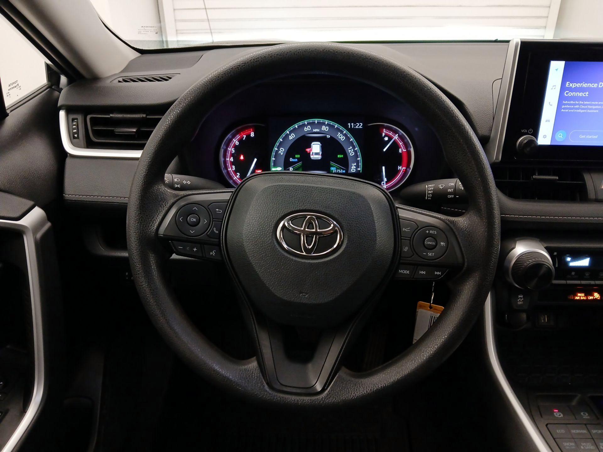 Thumbnail: 2023 Toyota RAV4 - 10