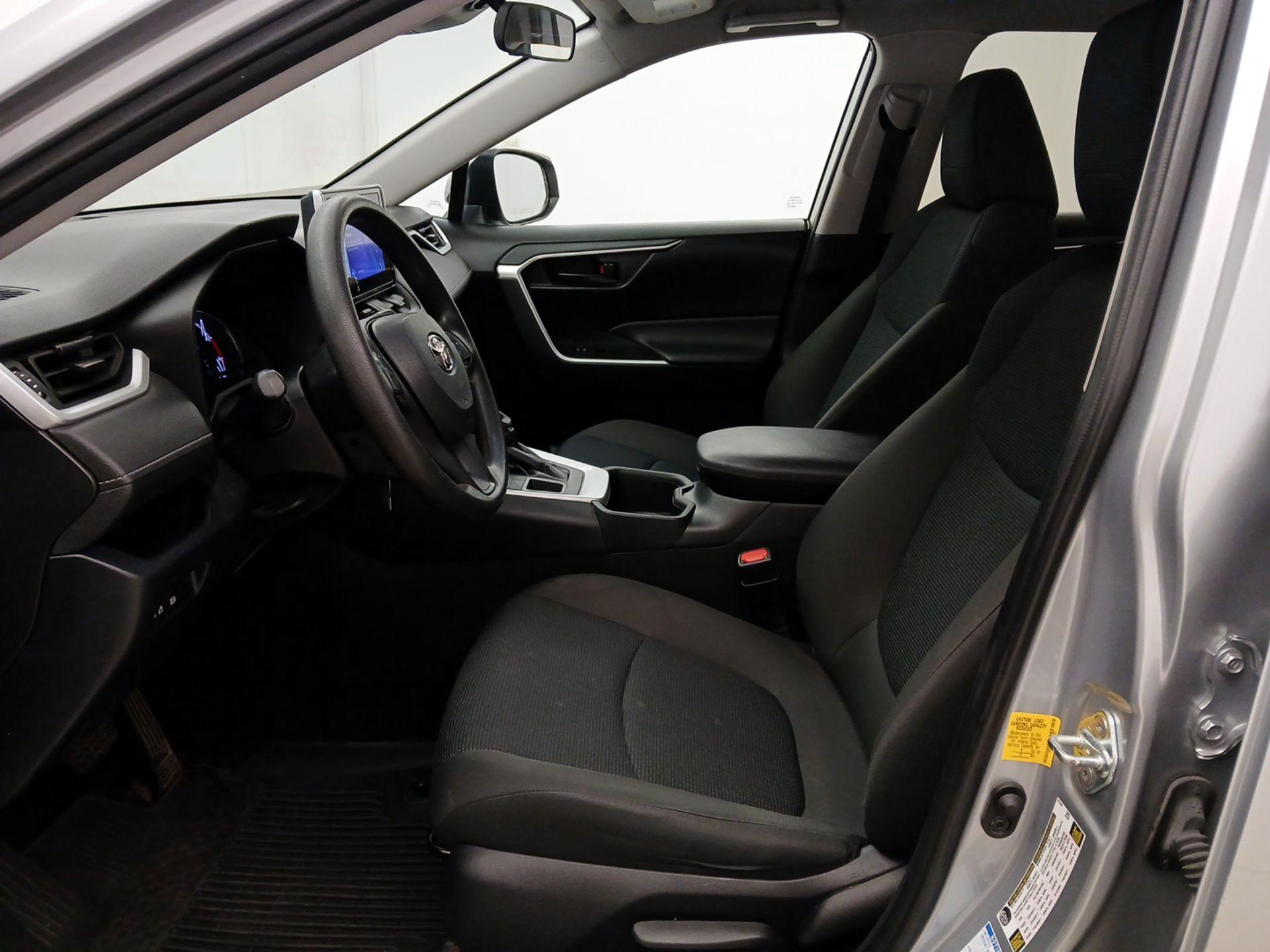 Thumbnail: 2023 Toyota RAV4 - 11