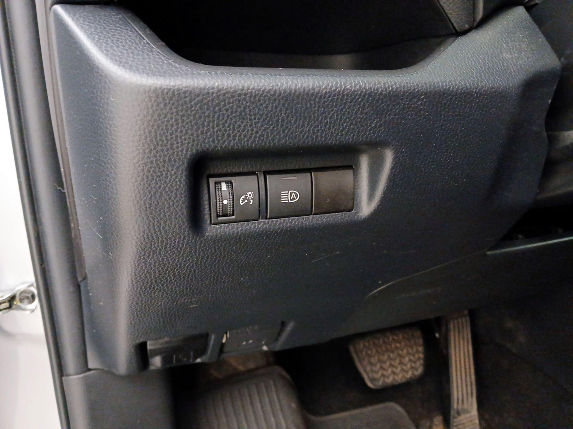 Thumbnail: 2023 Toyota RAV4 - 13