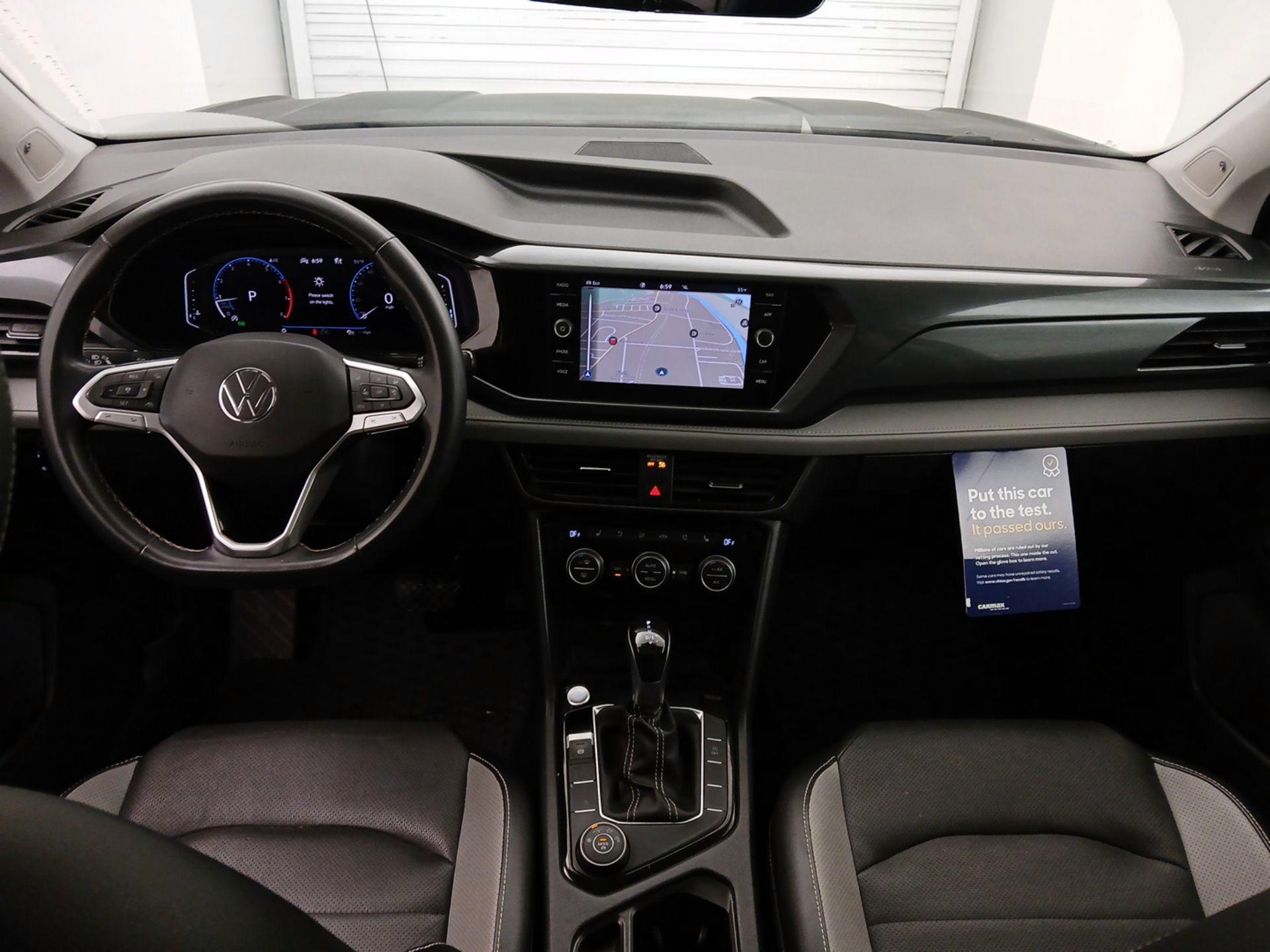 Thumbnail: 2022 Volkswagen Taos - 9