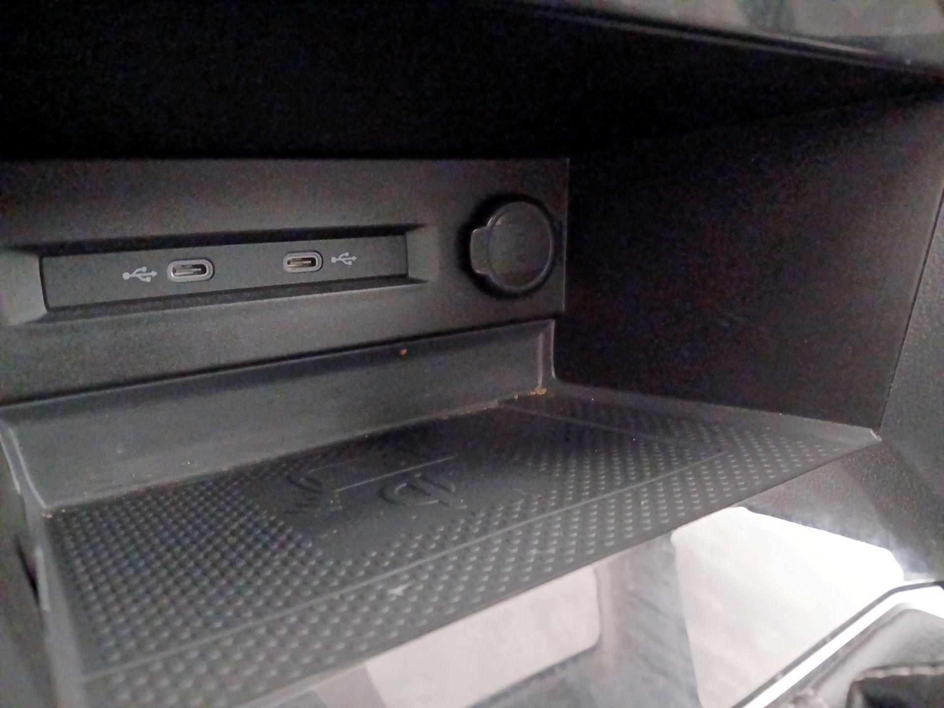 Thumbnail: 2022 Volkswagen Taos - 19