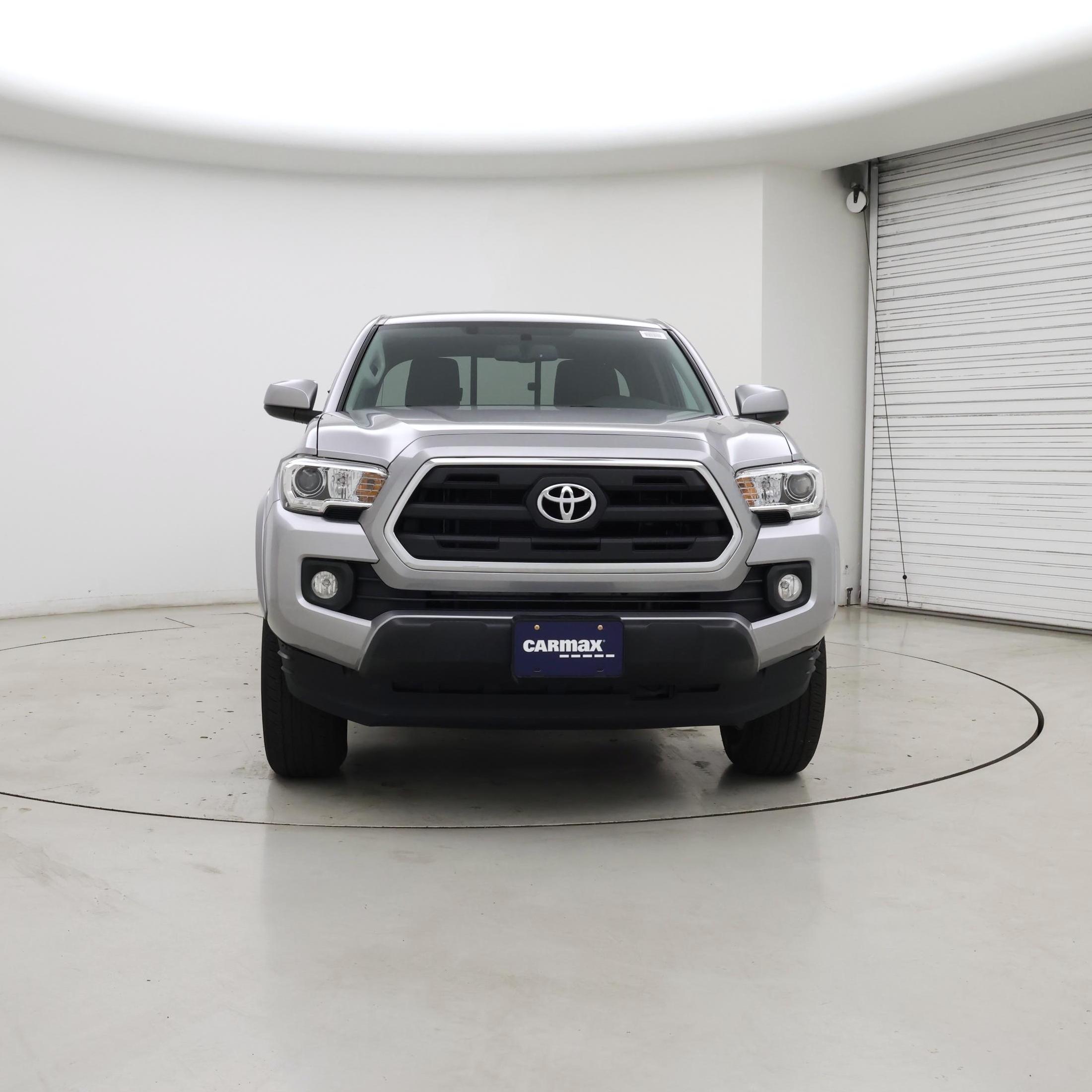 Thumbnail: 2016 Toyota Tacoma - 5