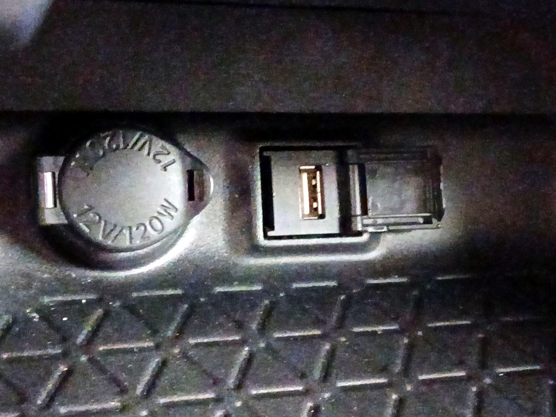 Thumbnail: 2021 Toyota RAV4 - 18