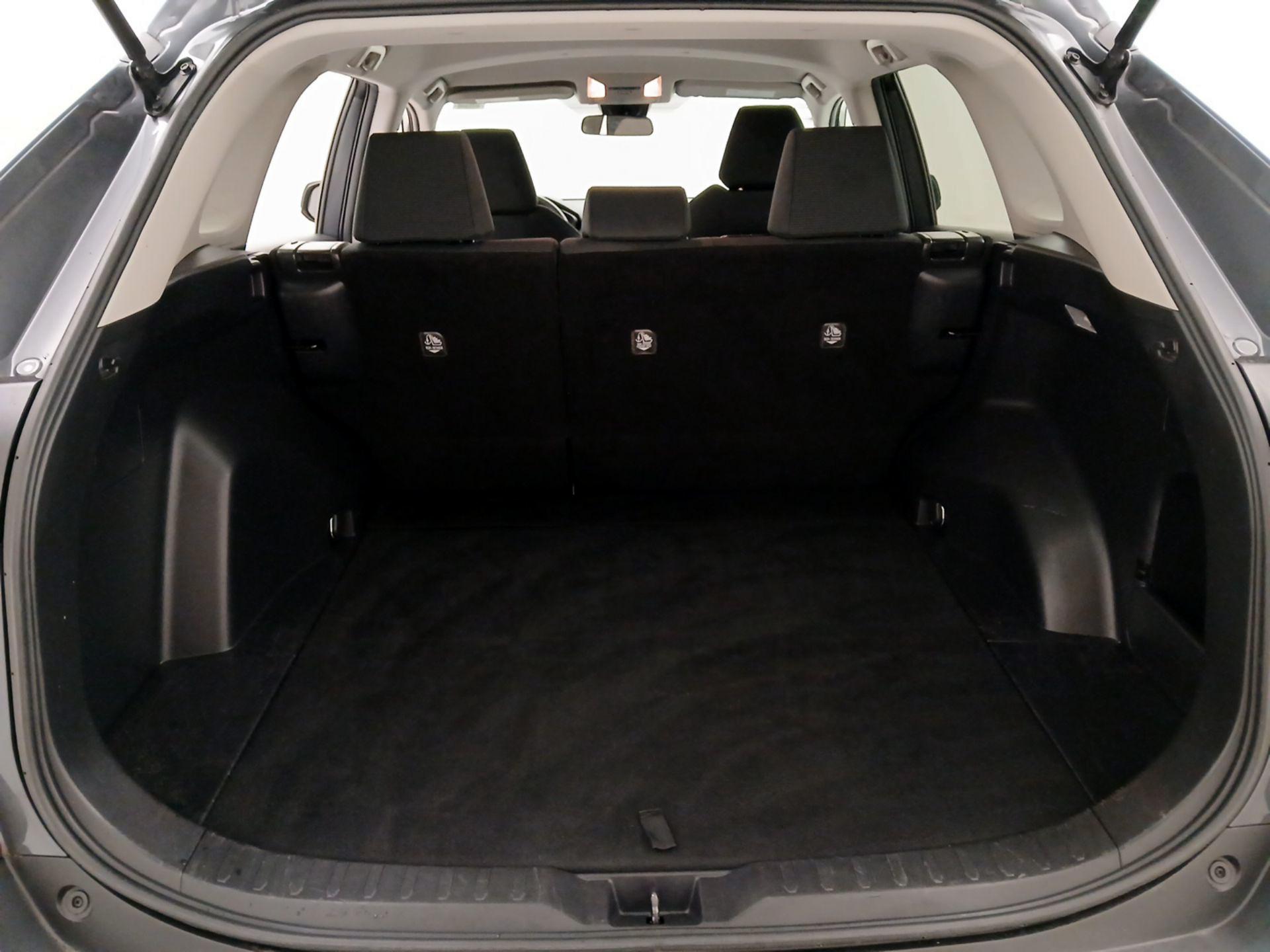 Thumbnail: 2021 Toyota RAV4 - 20