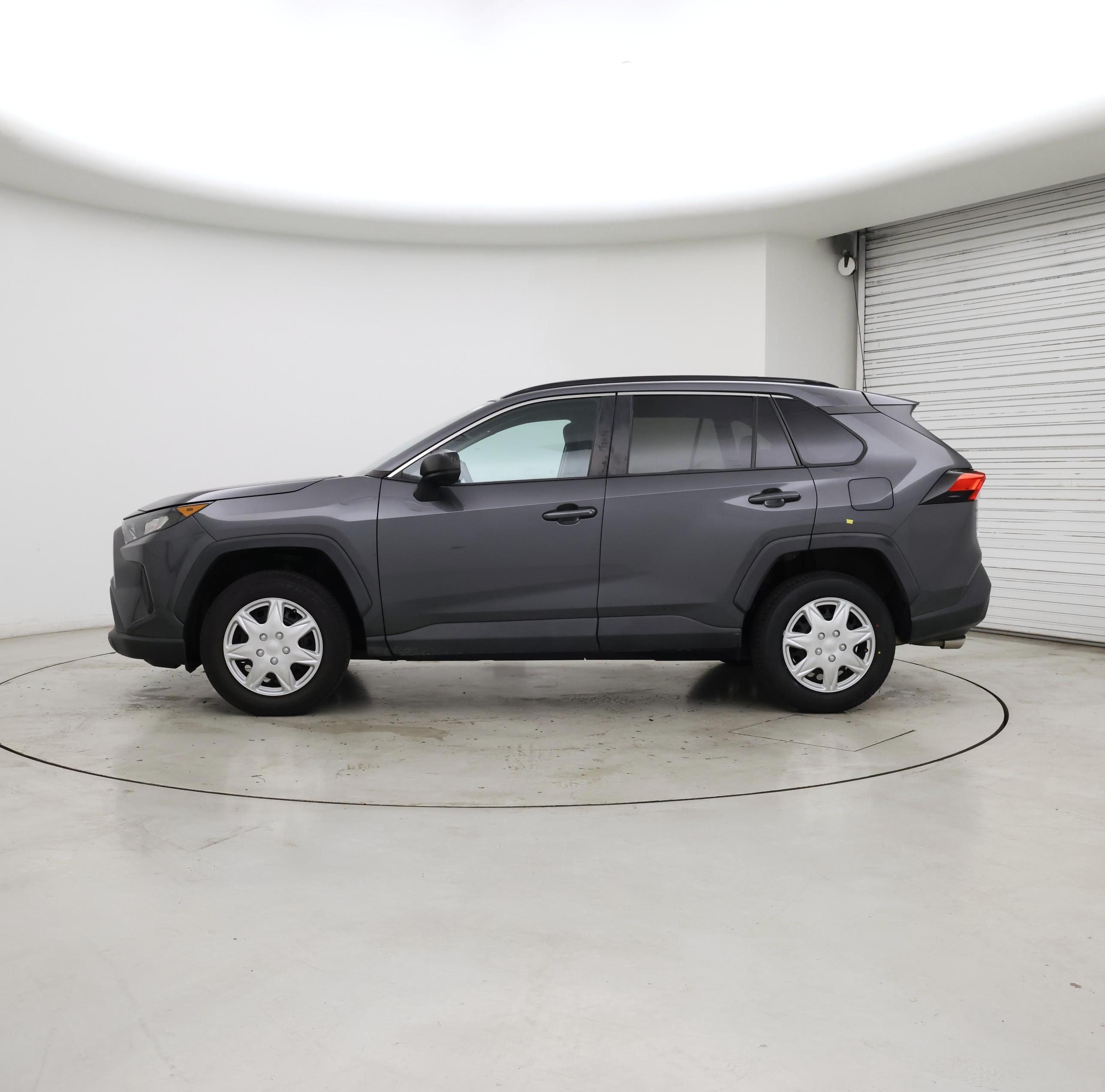 Thumbnail: 2021 Toyota RAV4 - 3