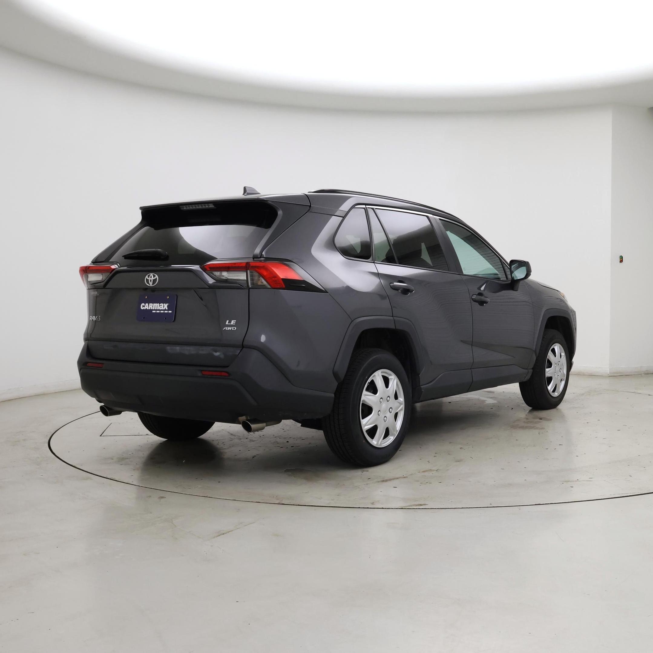 Thumbnail: 2021 Toyota RAV4 - 8