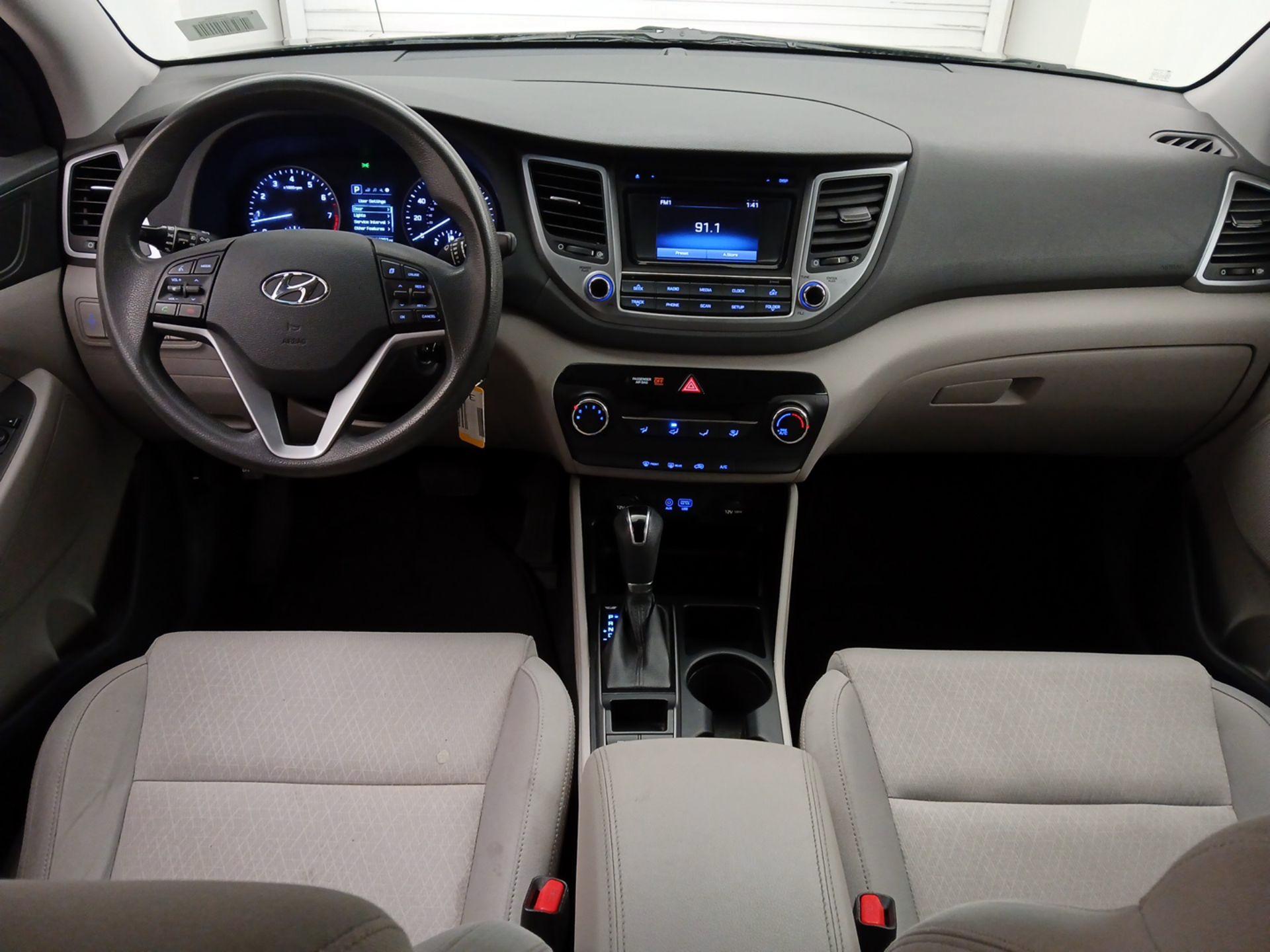 Thumbnail: 2017 Hyundai Tucson - 9