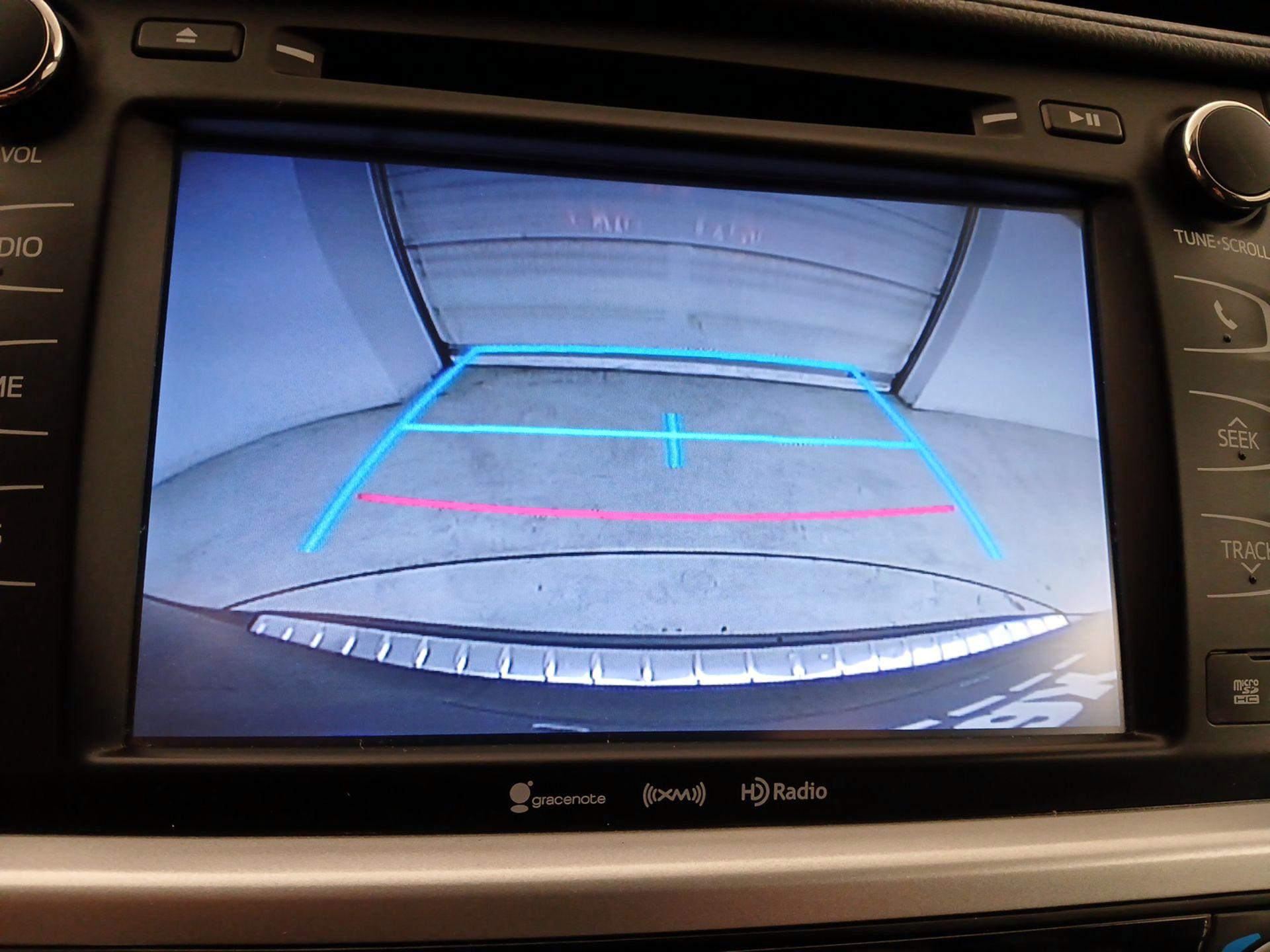 Thumbnail: 2016 Toyota Highlander - 14