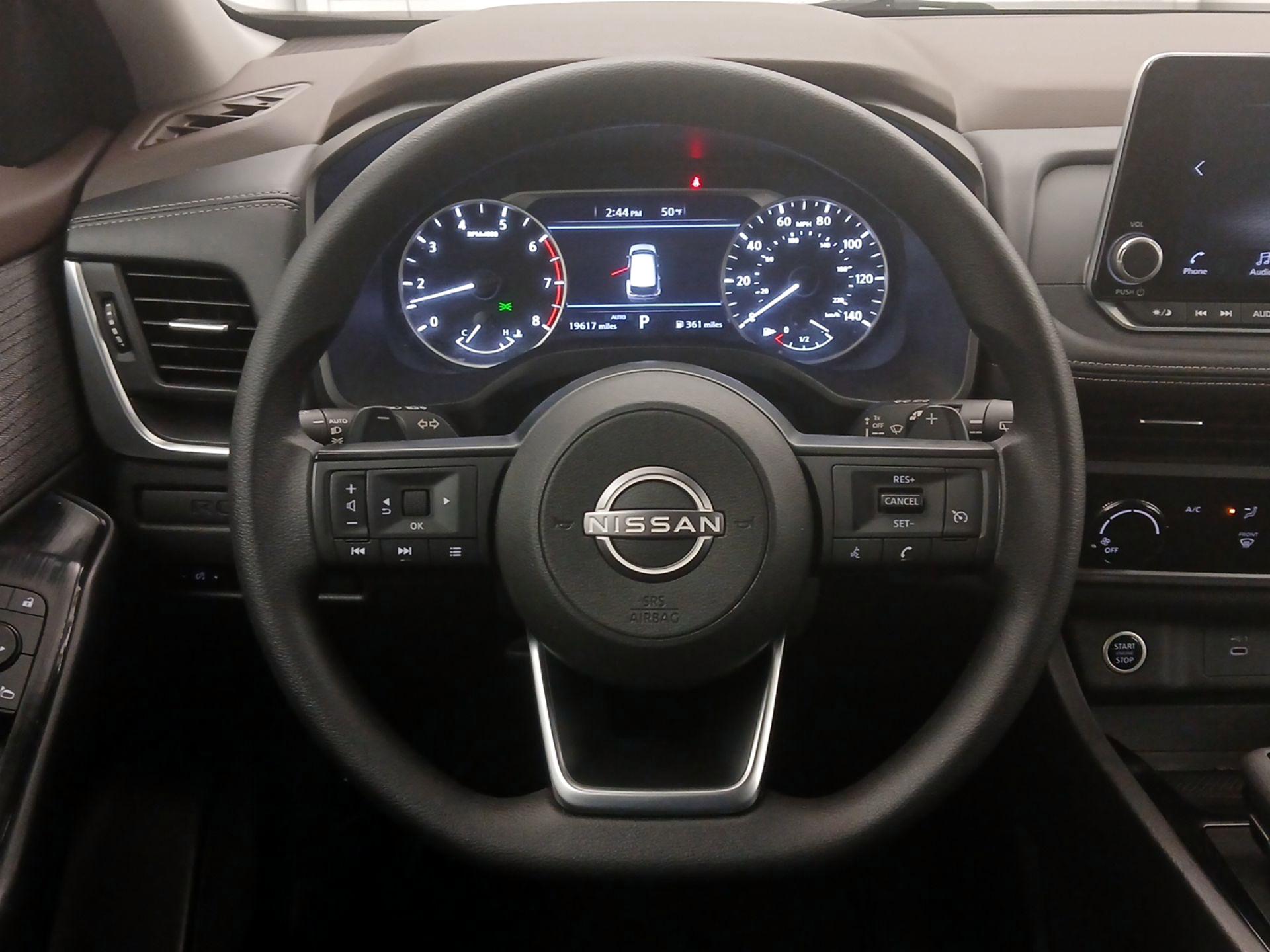 Thumbnail: 2023 Nissan Rogue - 10