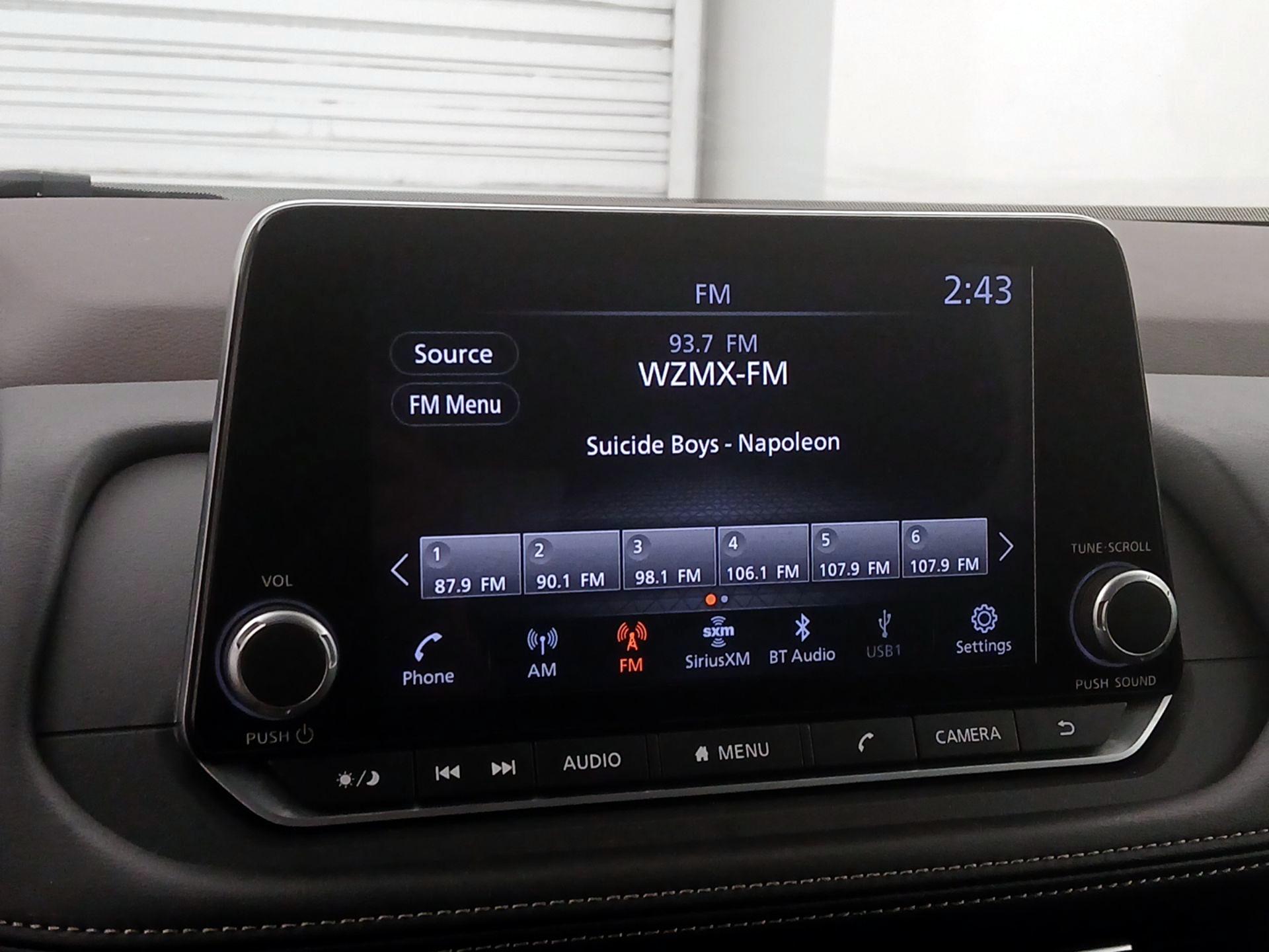 Thumbnail: 2023 Nissan Rogue - 15