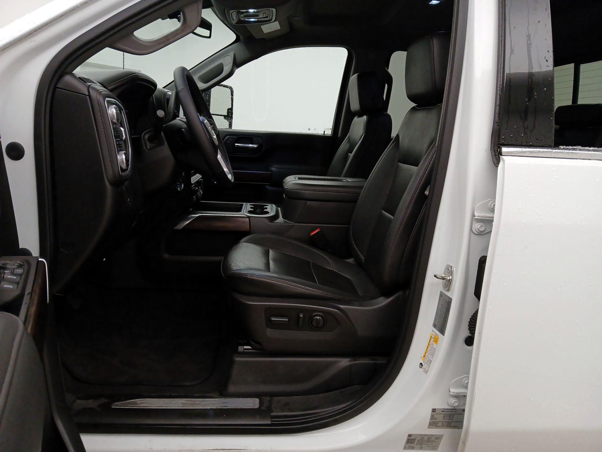 Thumbnail: 2022 GMC Sierra 2500 - 11