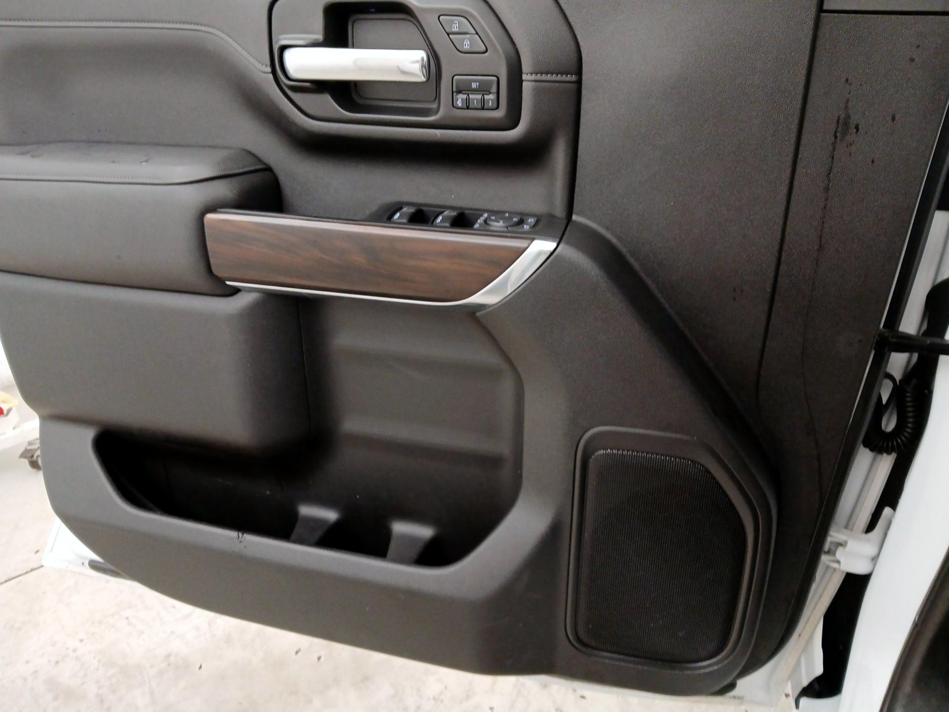 Thumbnail: 2022 GMC Sierra 2500 - 12