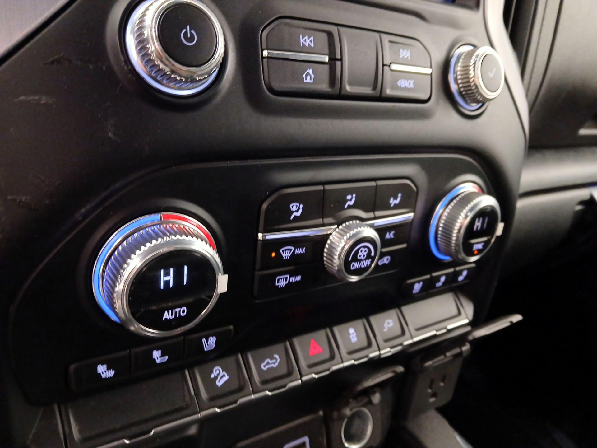 Thumbnail: 2022 GMC Sierra 2500 - 16