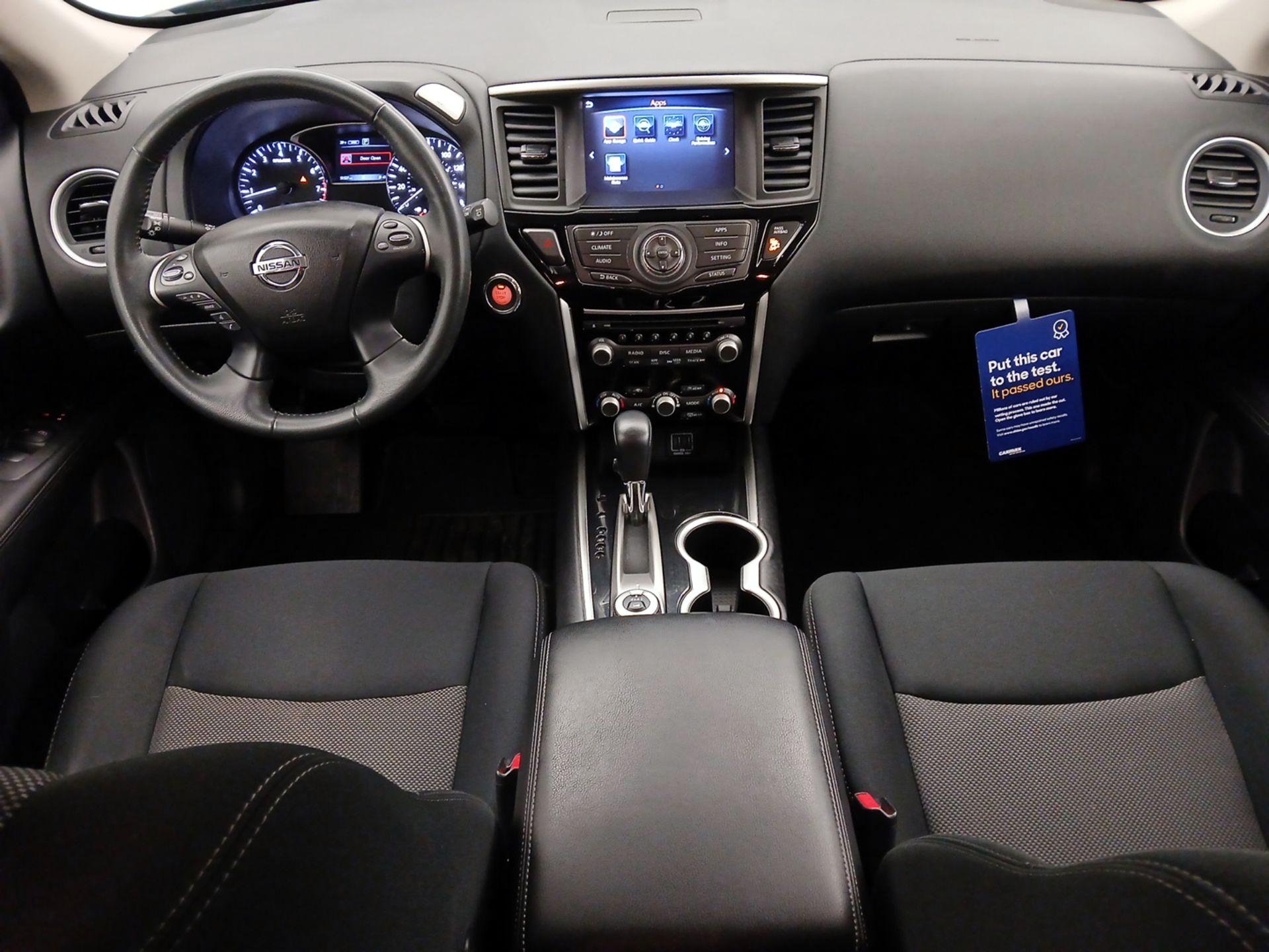 Thumbnail: 2018 Nissan Pathfinder - 9