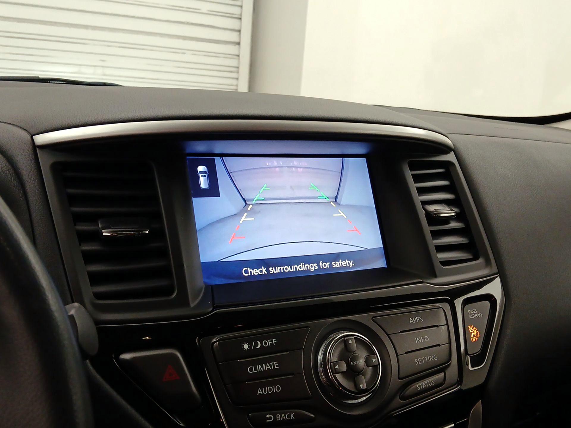 Thumbnail: 2018 Nissan Pathfinder - 14