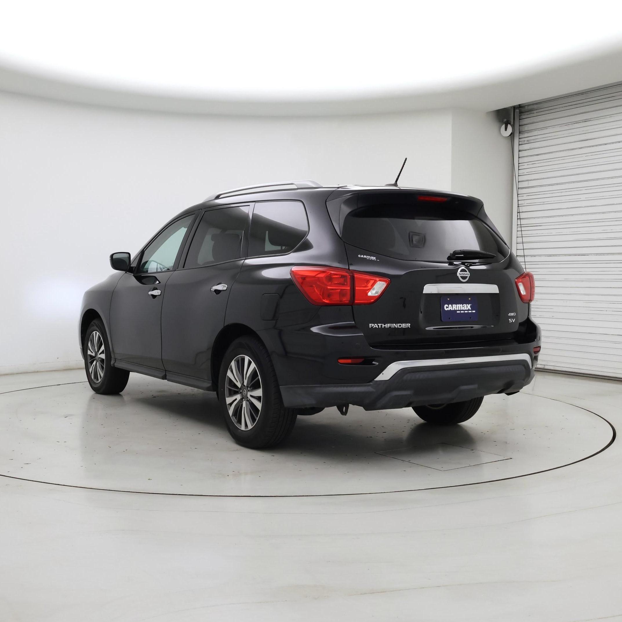 Thumbnail: 2018 Nissan Pathfinder - 2