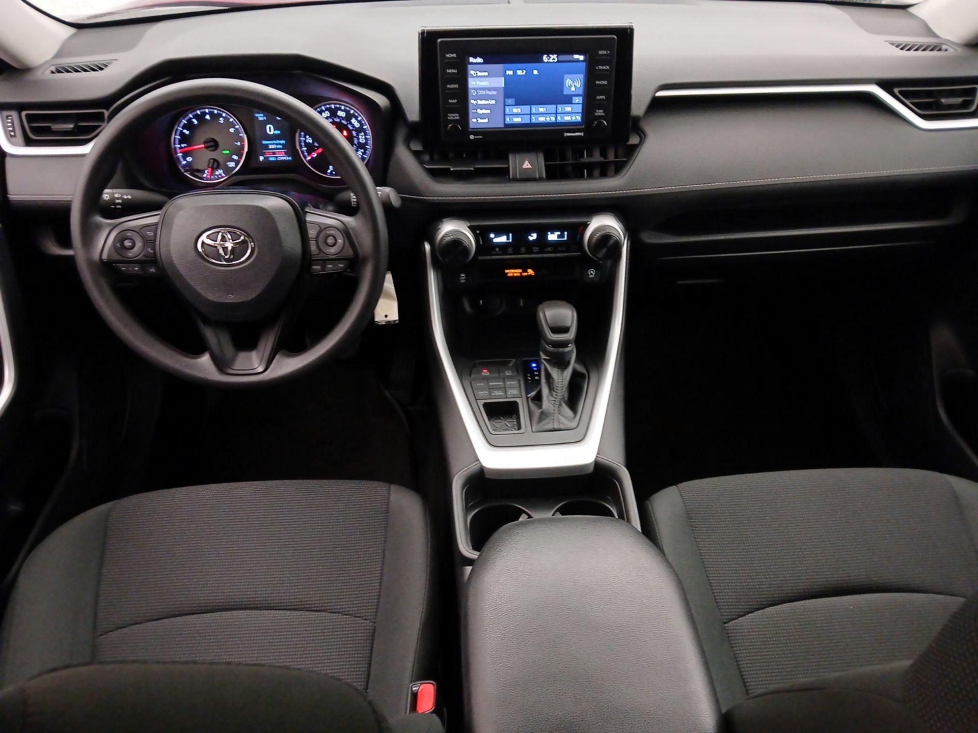 Thumbnail: 2020 Toyota RAV4 - 9