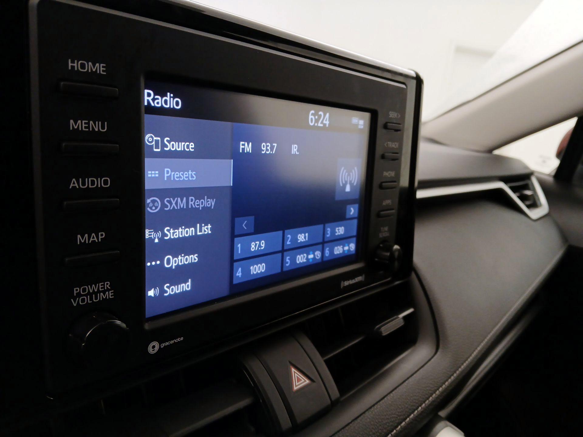 Thumbnail: 2020 Toyota RAV4 - 15