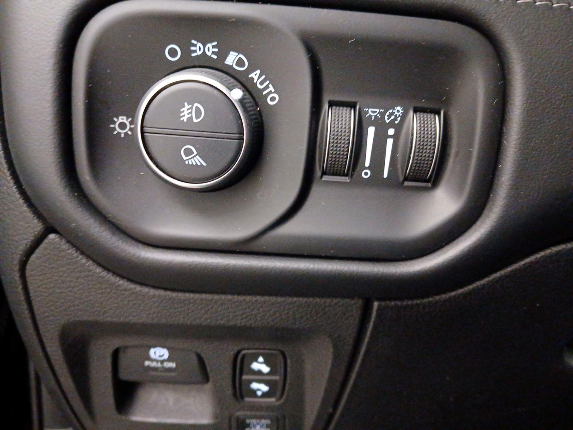 Thumbnail: 2020 RAM 1500 - 13