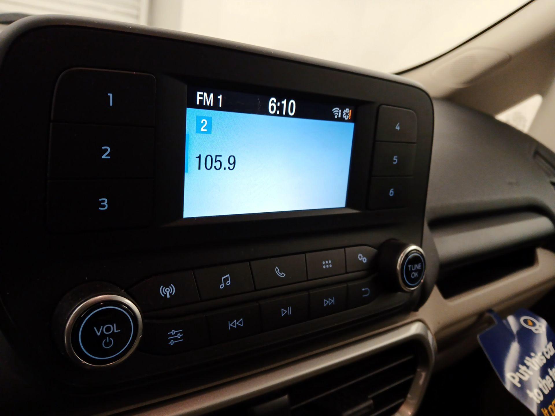 Thumbnail: 2019 Ford EcoSport - 15