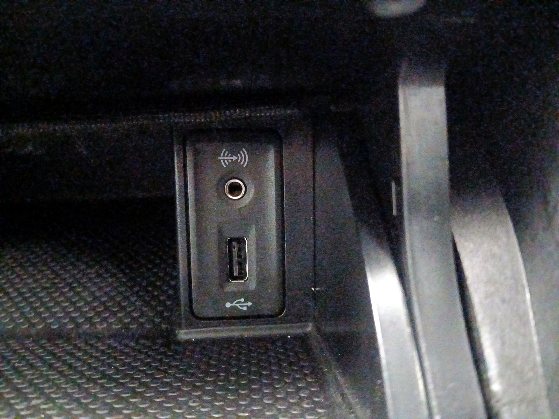 Thumbnail: 2017 Volkswagen Golf - 18